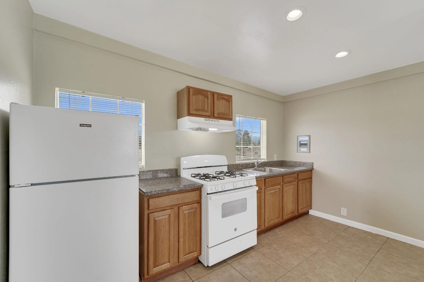 2624 Foothill BLVD