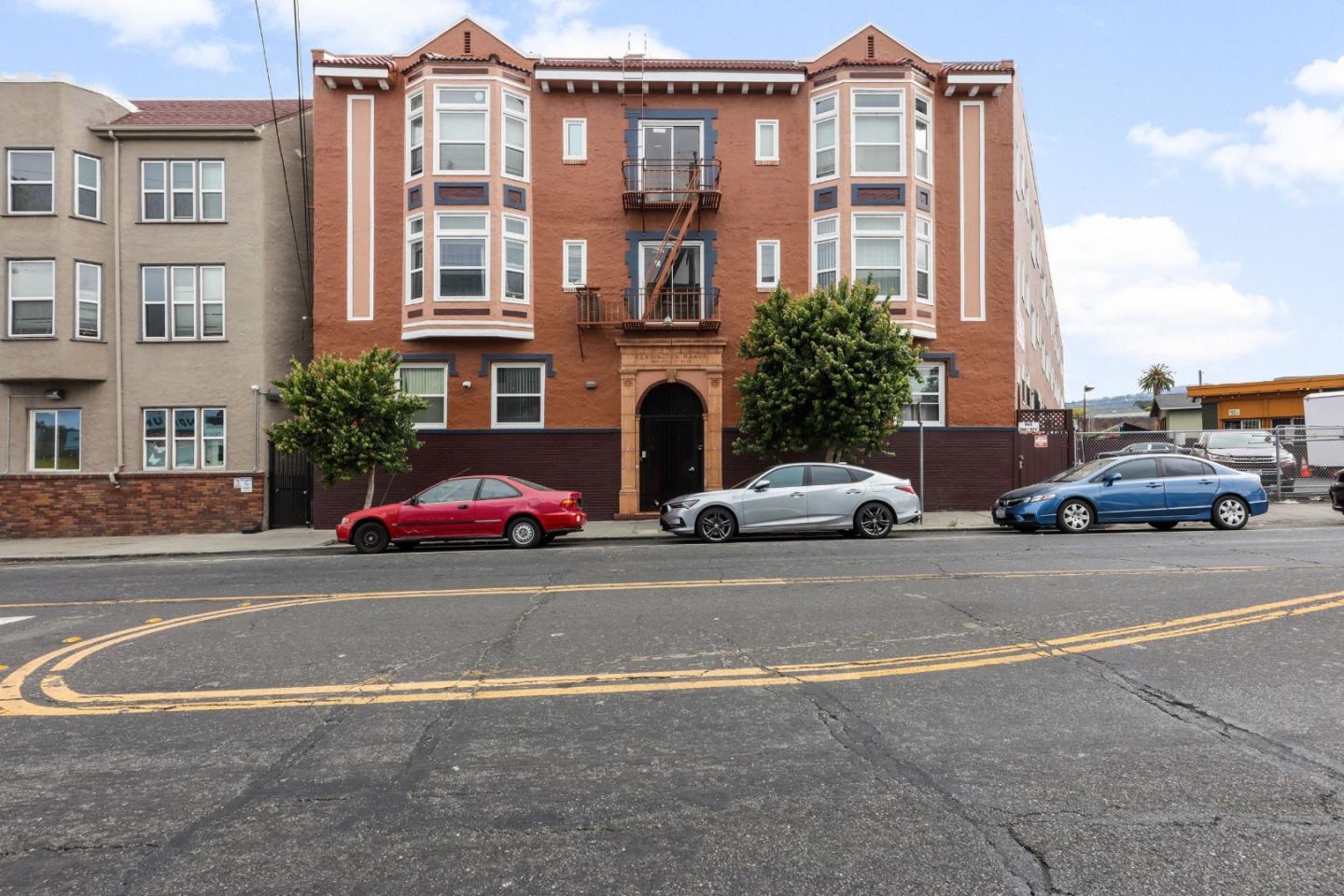 2624 Foothill BLVD