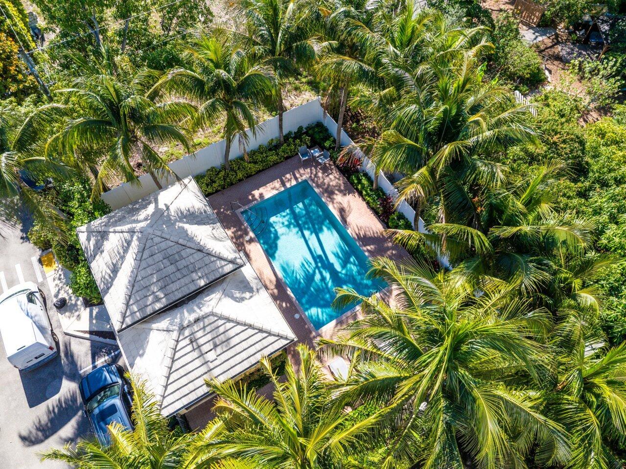 110 SW 1st Avenue