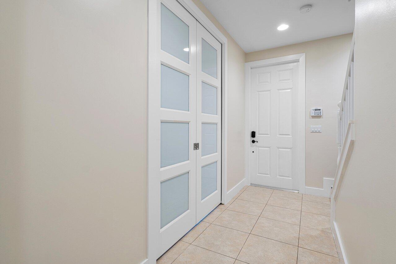 110 SW 1st Avenue
