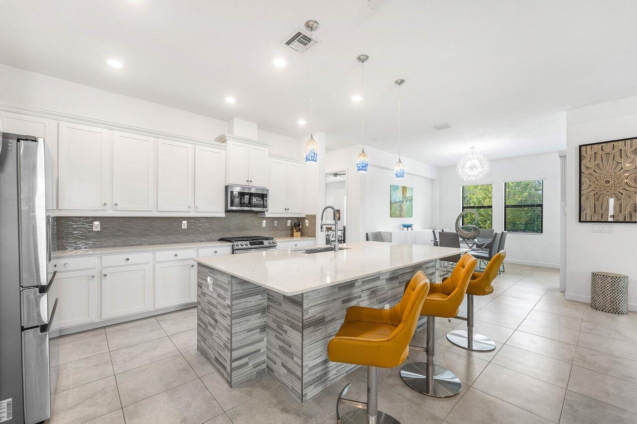 1119 Arrowhead Point Road