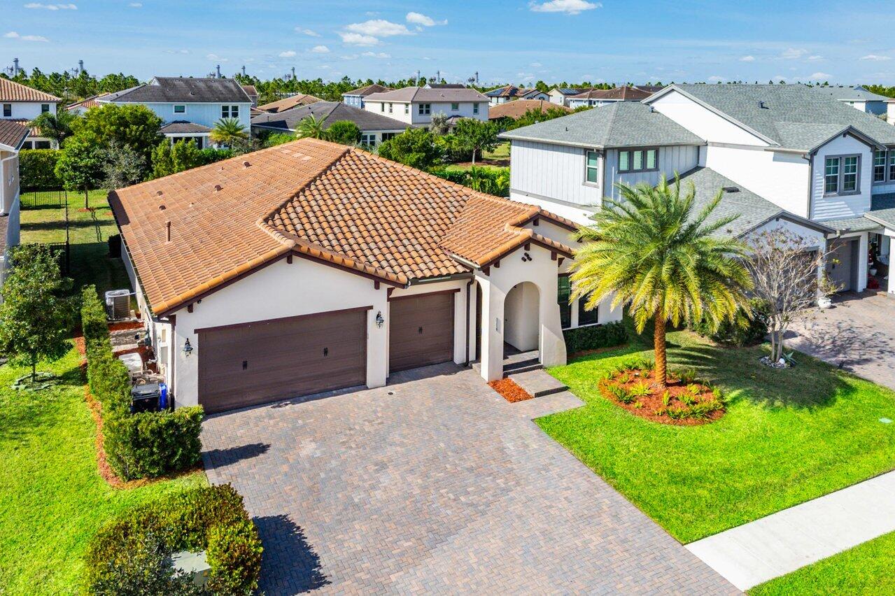 1119 Arrowhead Point Road