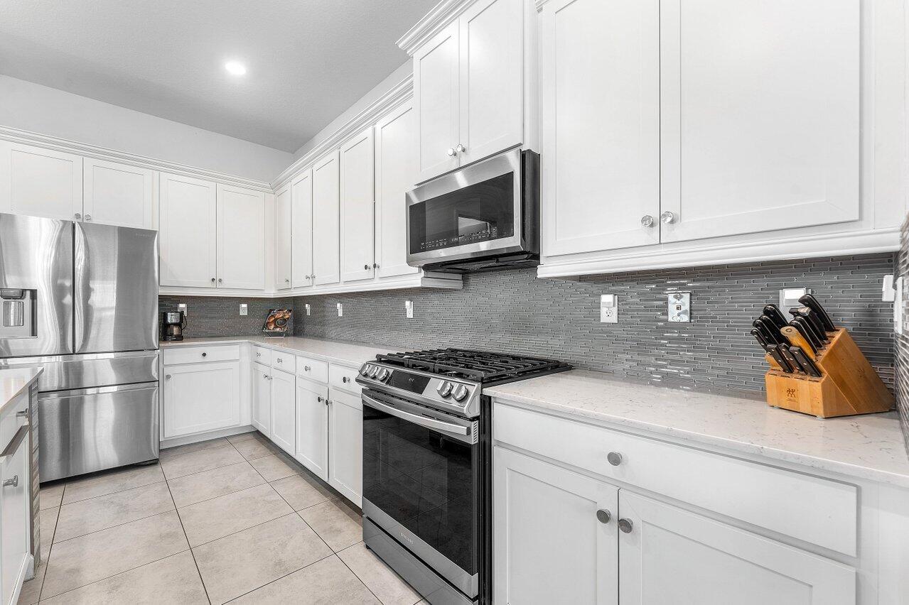 1119 Arrowhead Point Road