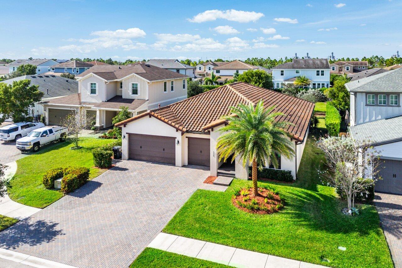 1119 Arrowhead Point Road