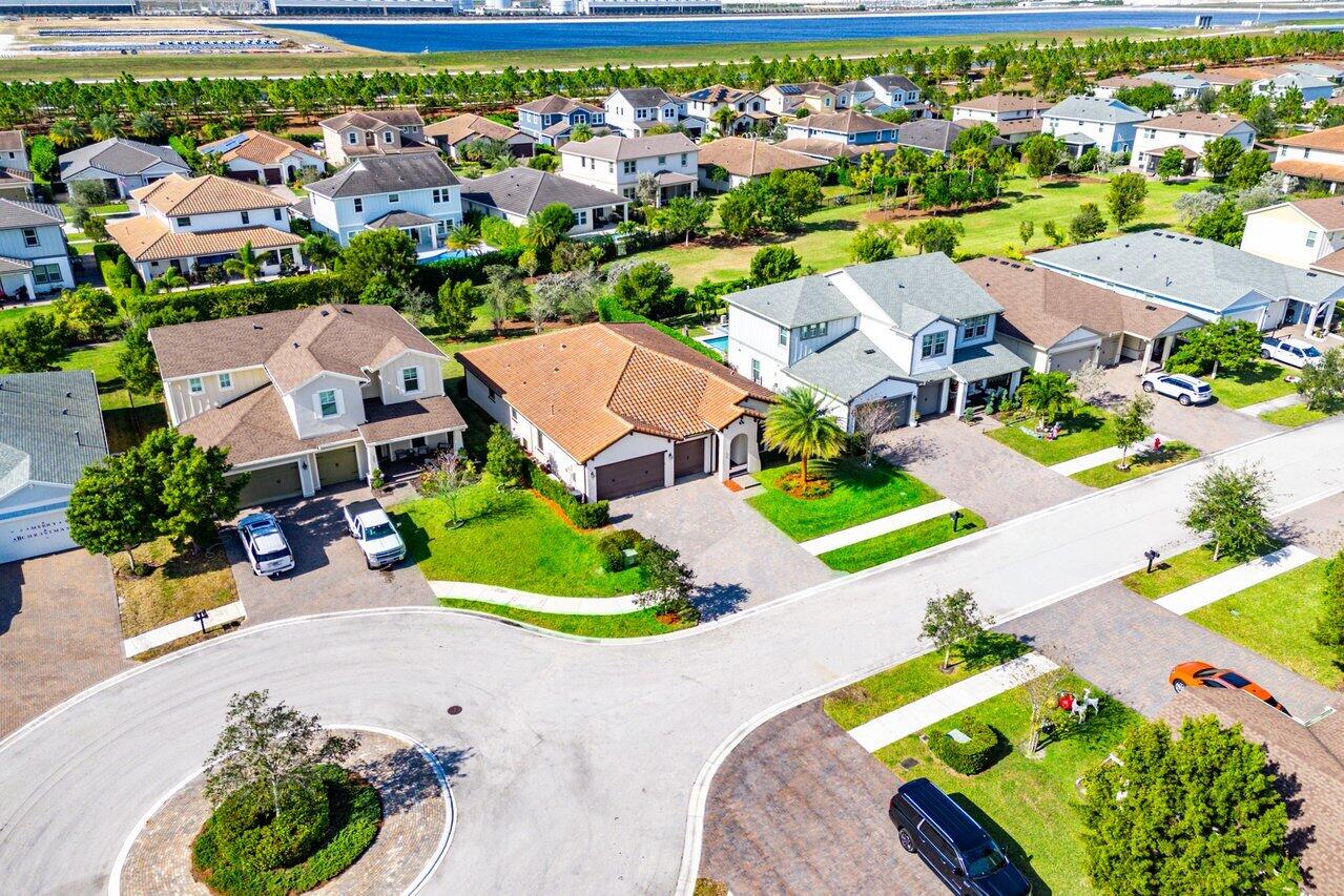 1119 Arrowhead Point Road