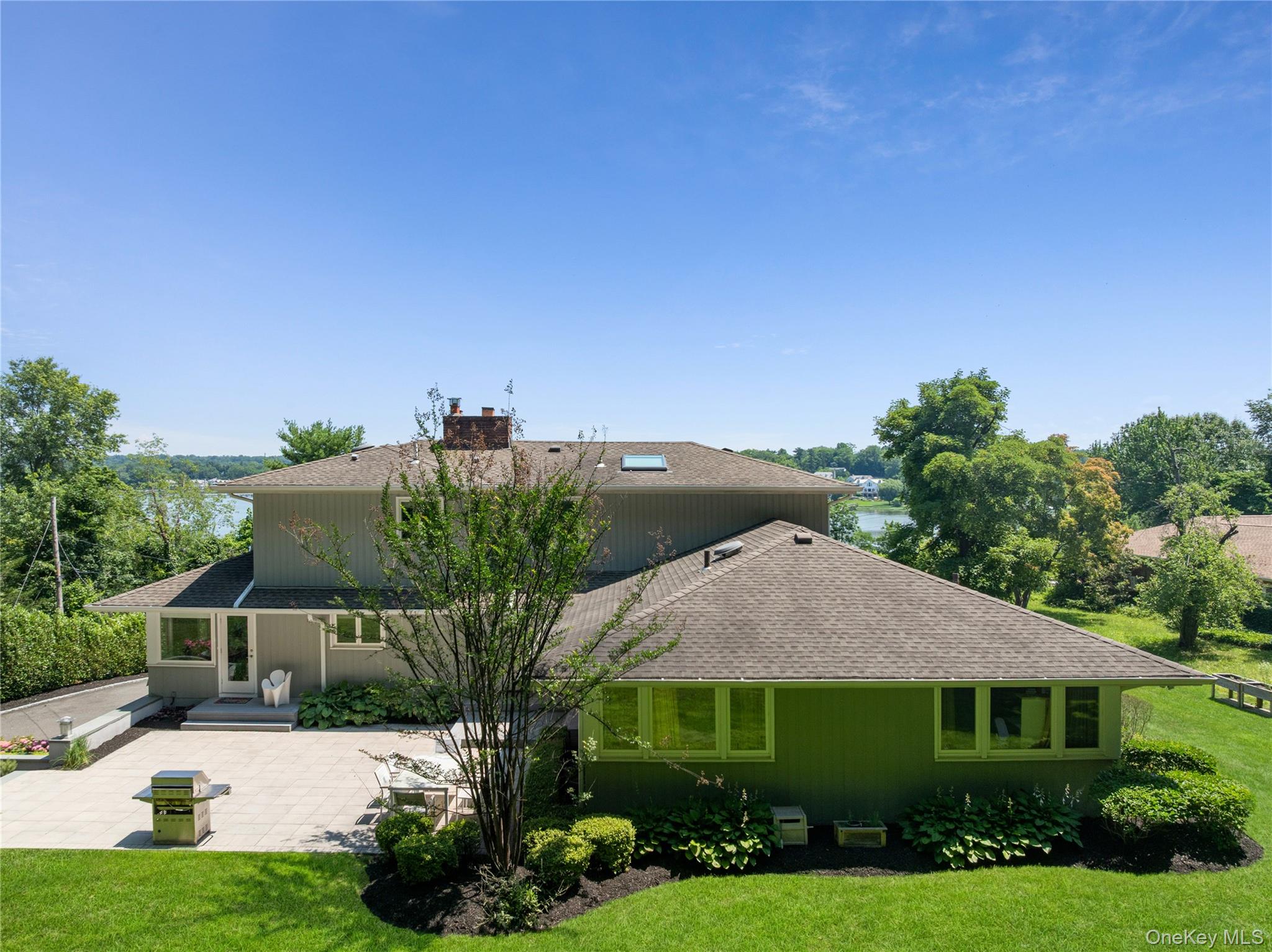 353 E Shore Road