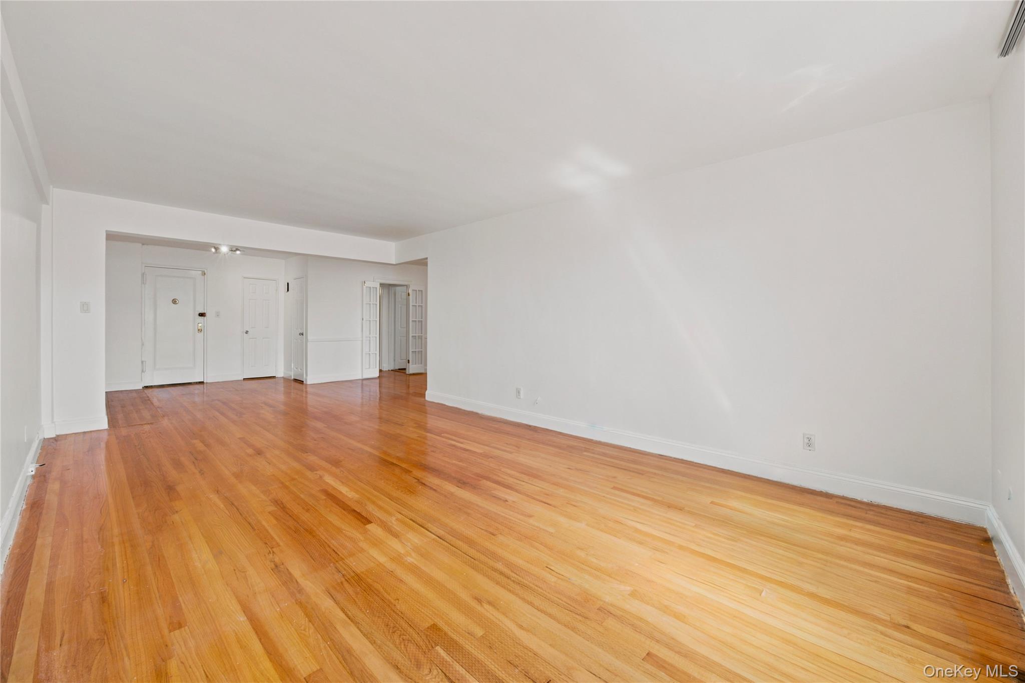 72-10 112 Street Unit: 6G