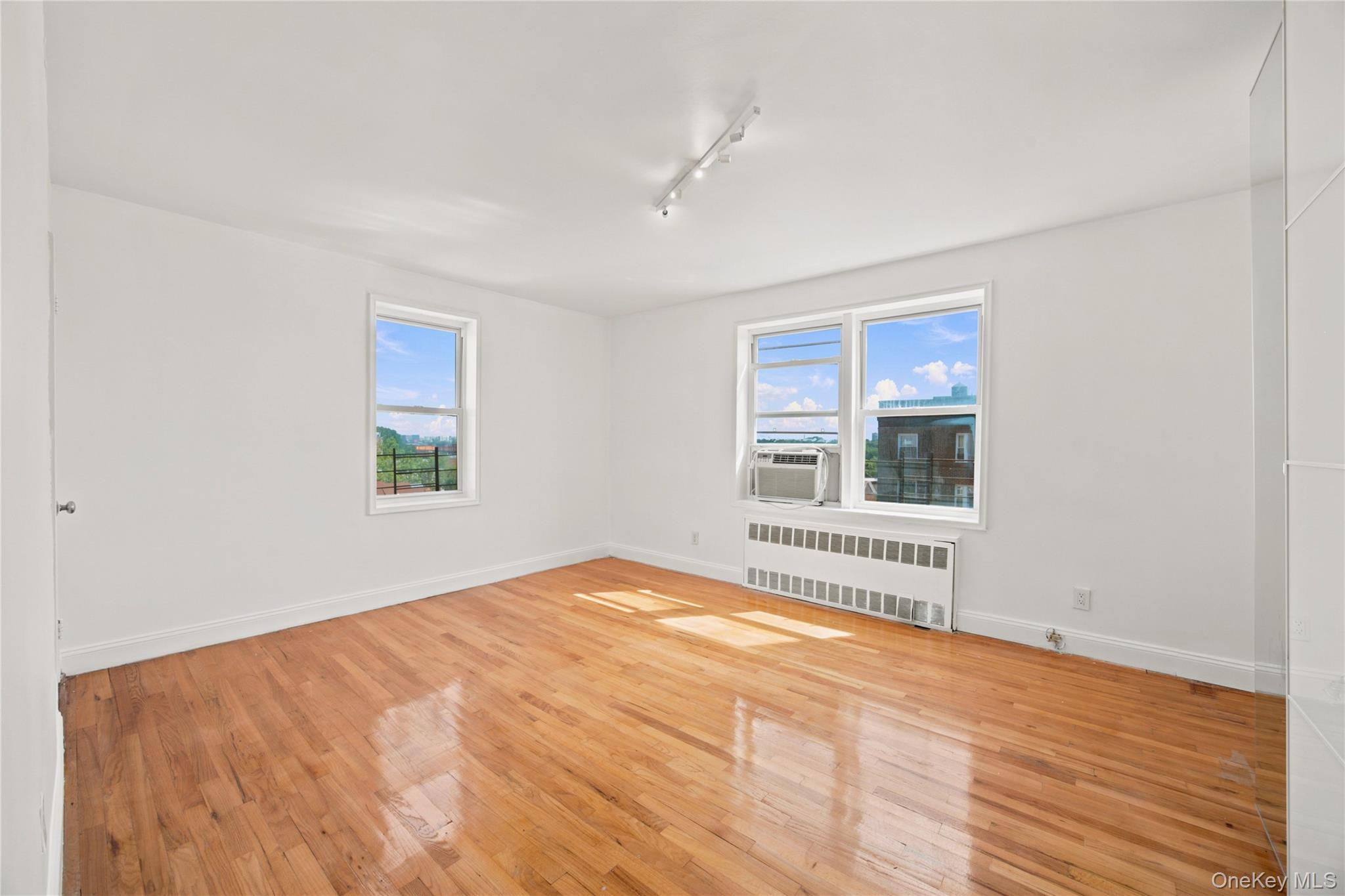 72-10 112 Street Unit: 6G