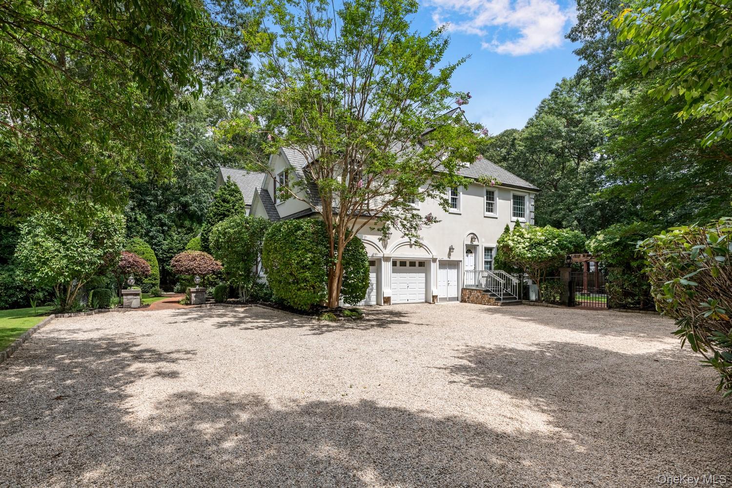 12 Mondavi Lane