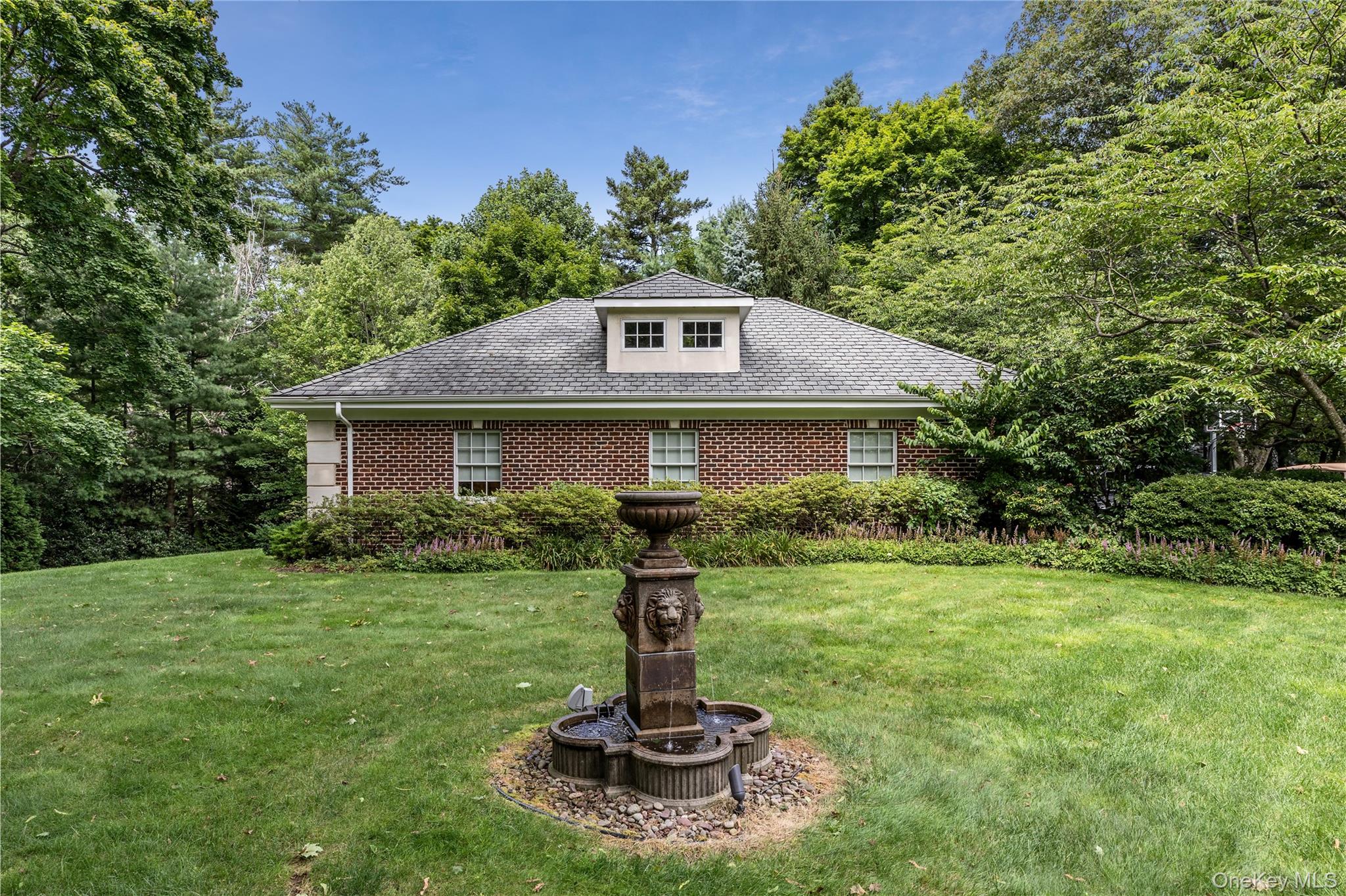 898 Chicken Valley Road