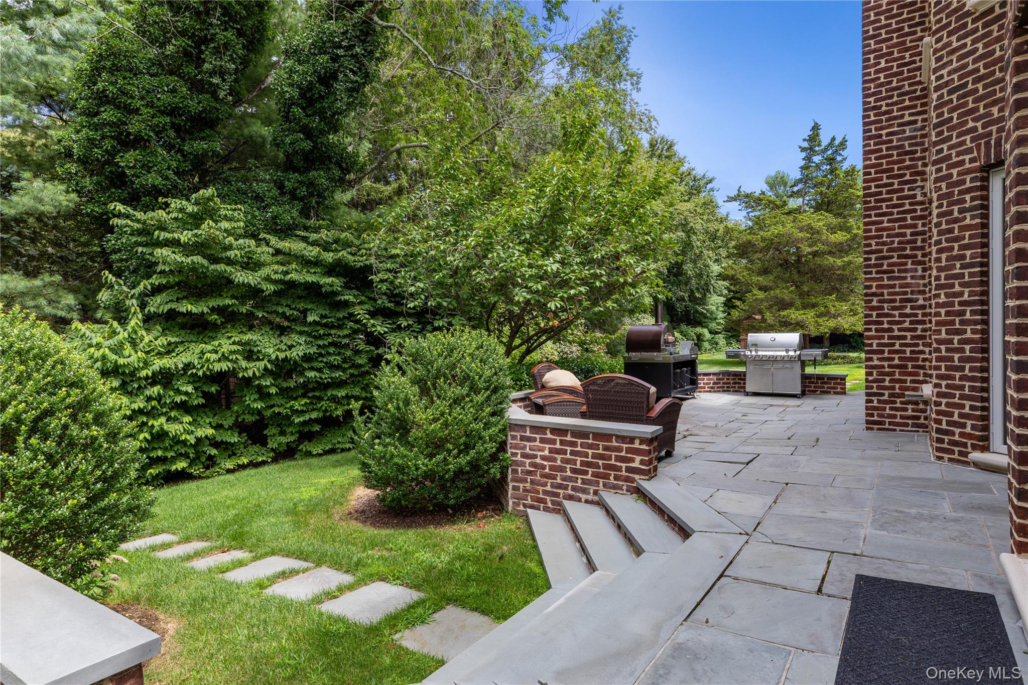 898 Chicken Valley Road