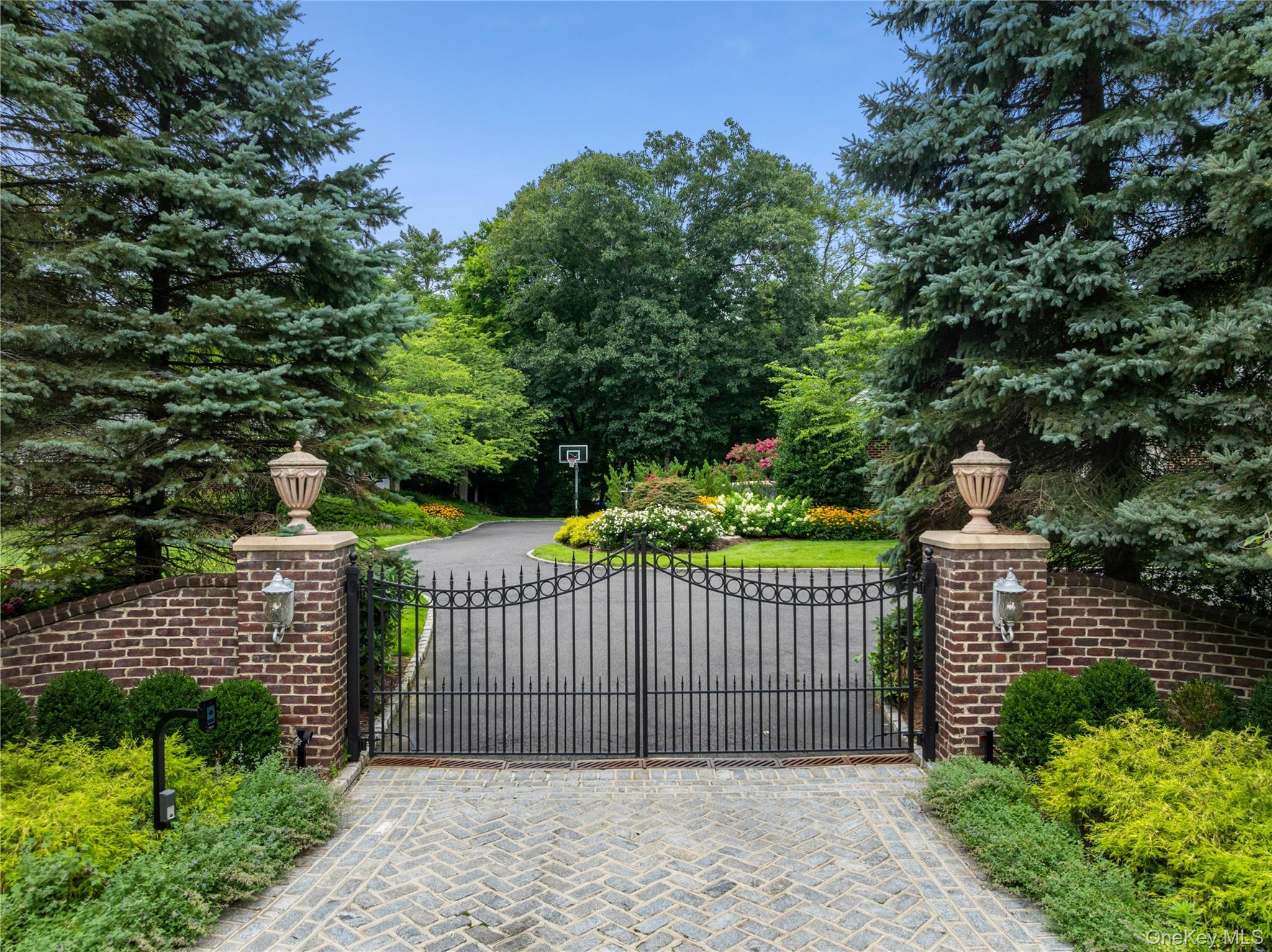 898 Chicken Valley Road