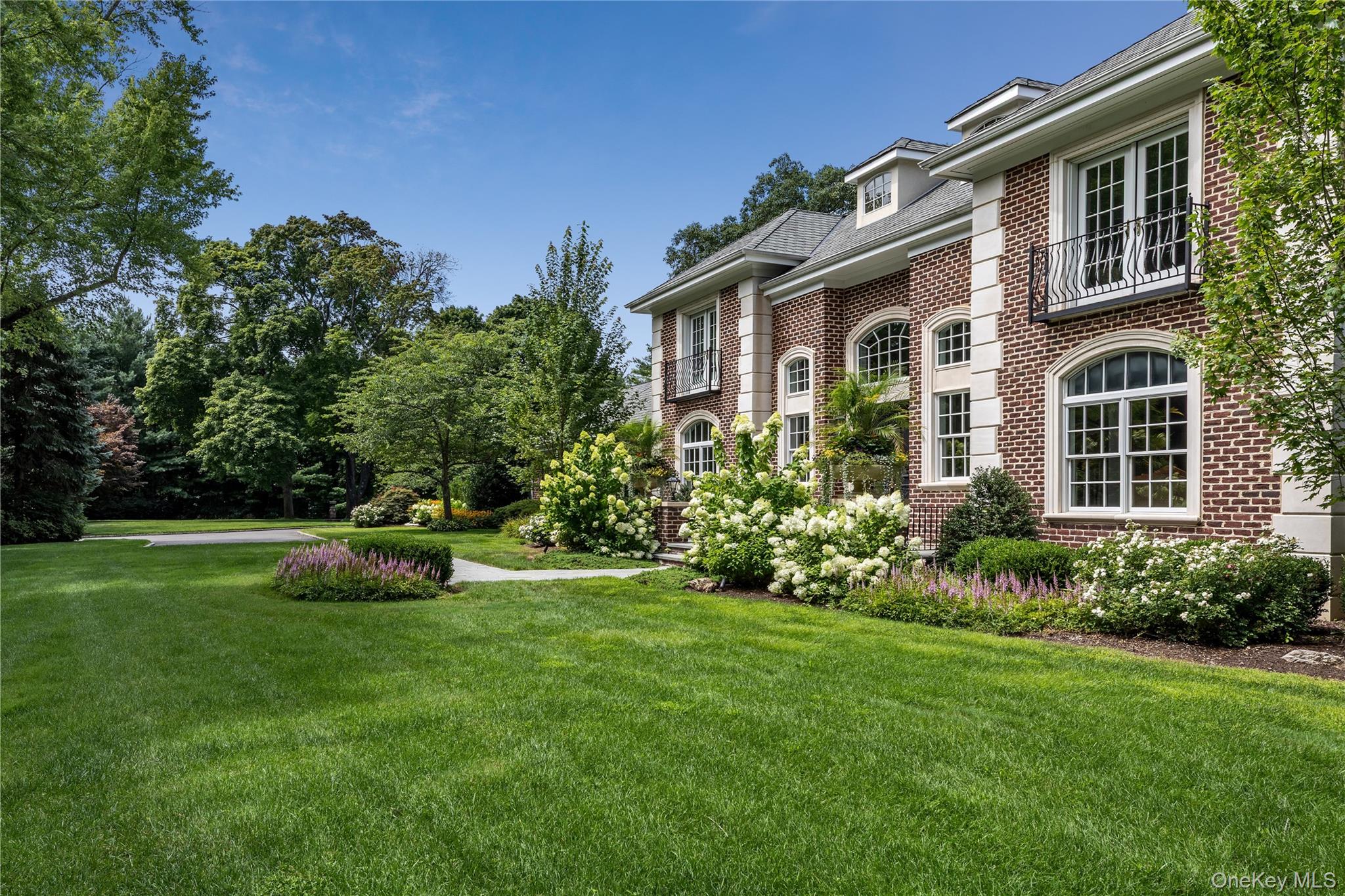 898 Chicken Valley Road