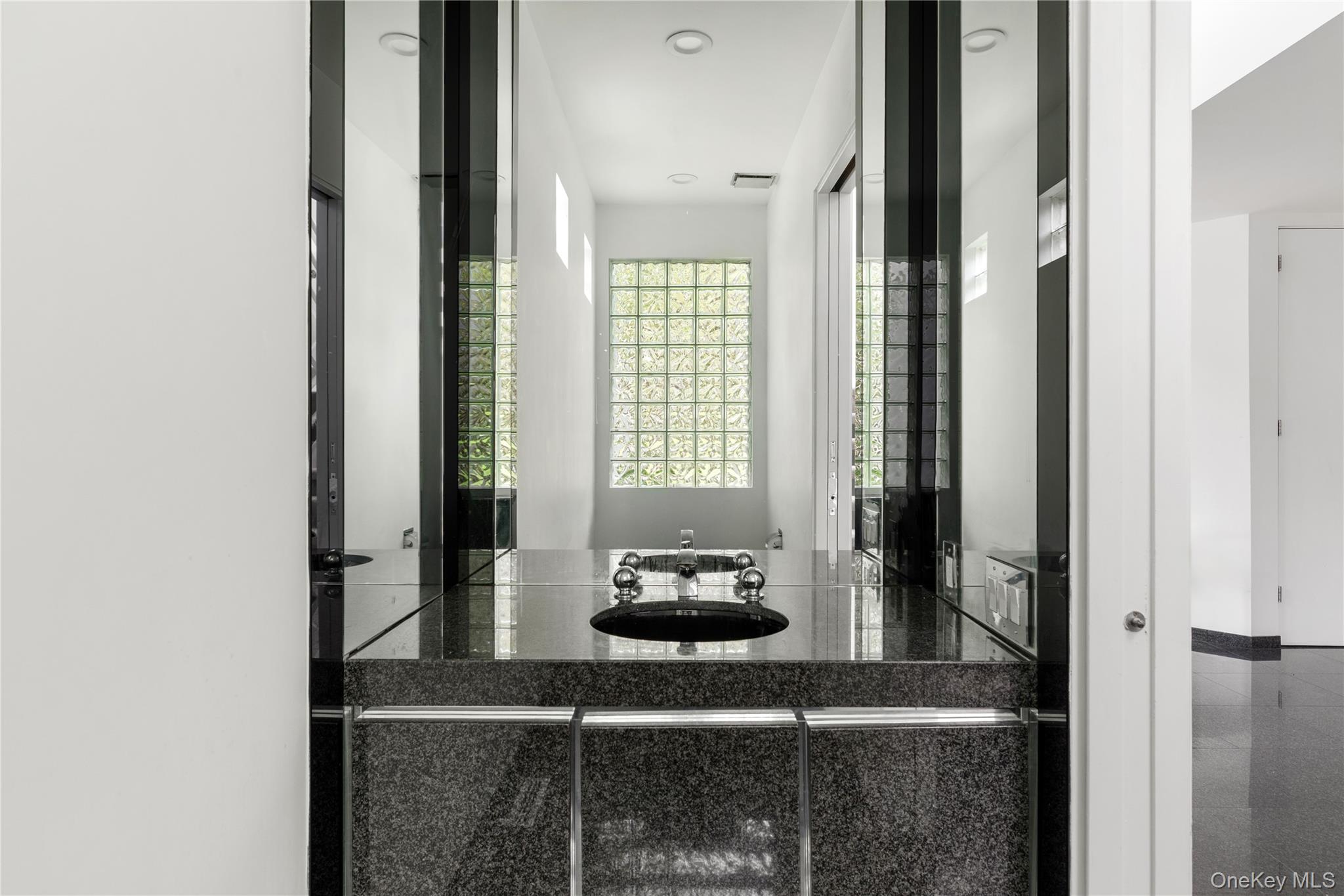 1 Vista Drive