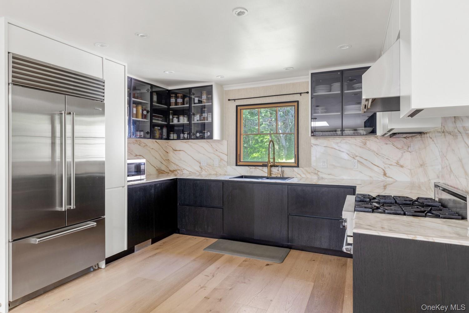 10 Laurel Woods Drive