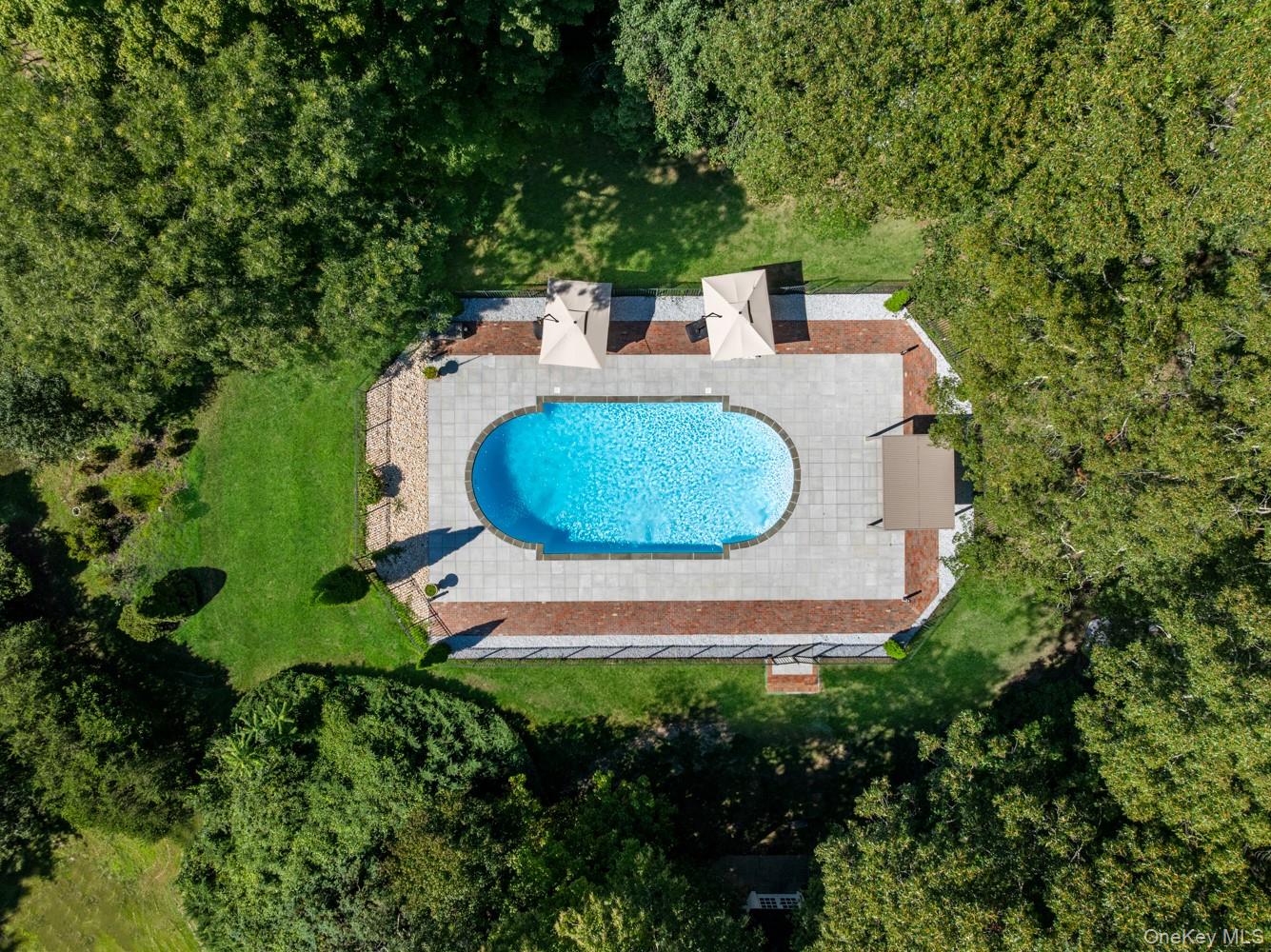 10 Laurel Woods Drive