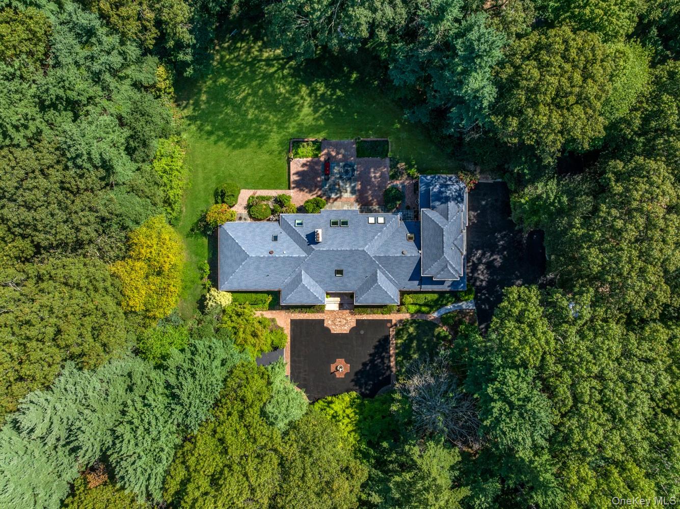 10 Laurel Woods Drive
