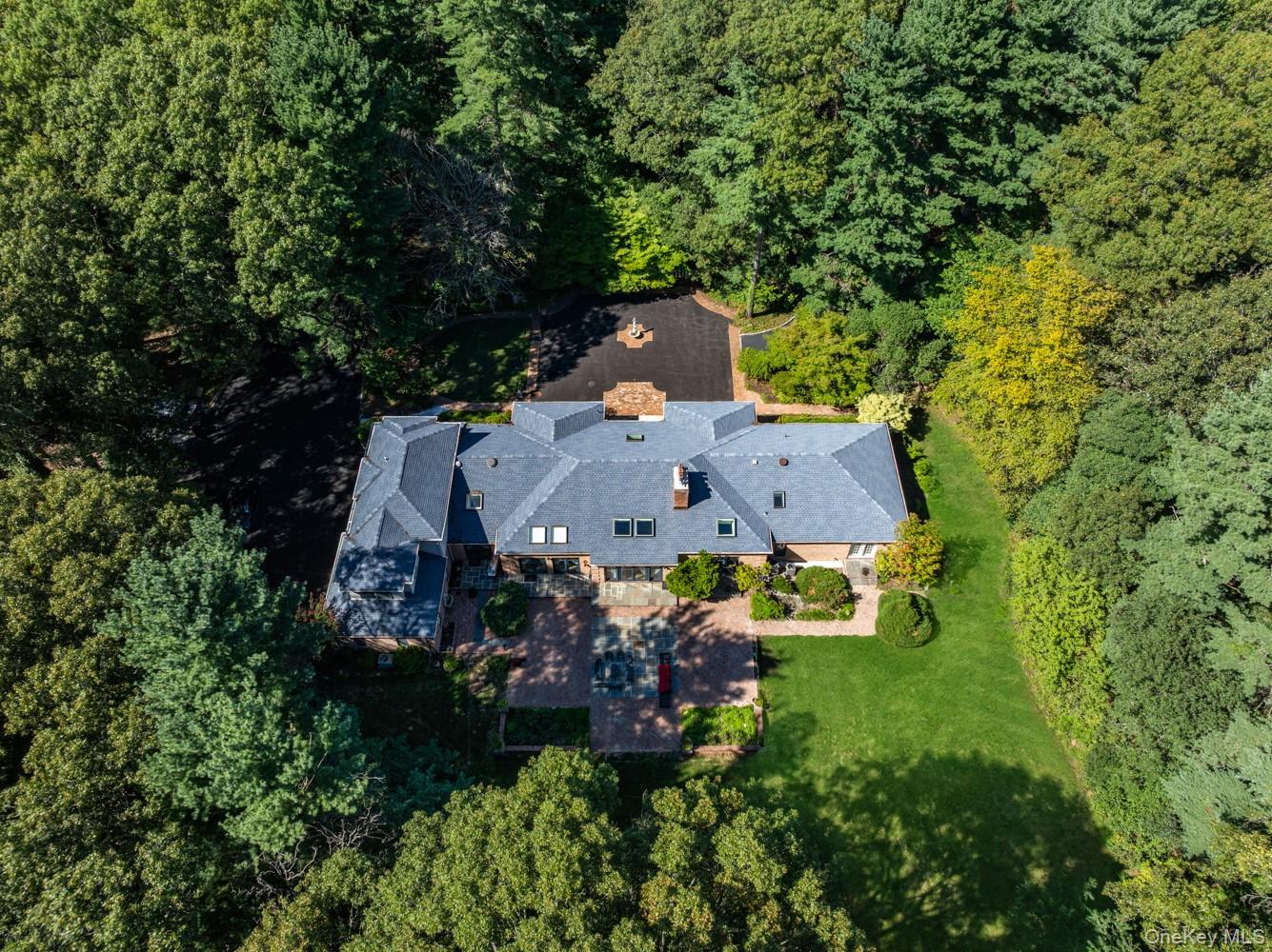 10 Laurel Woods Drive