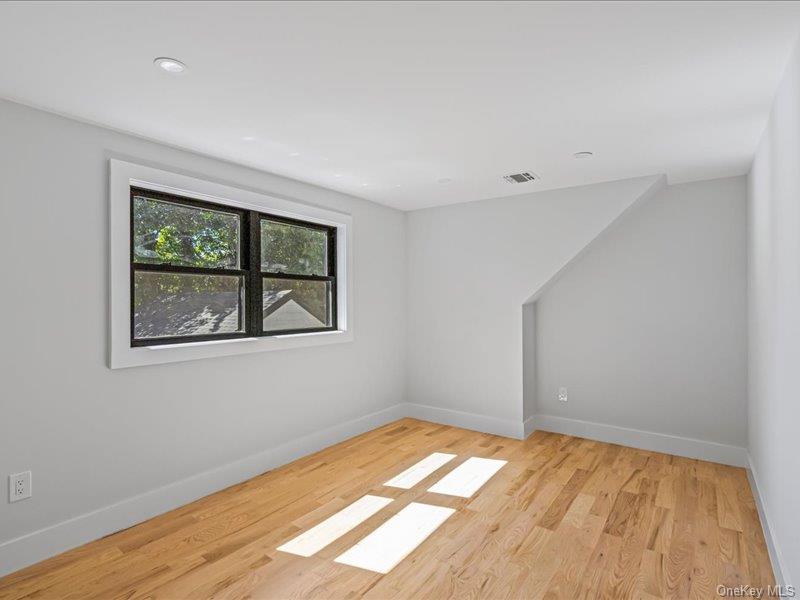 6 Slocum Avenue
