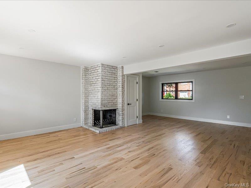 6 Slocum Avenue
