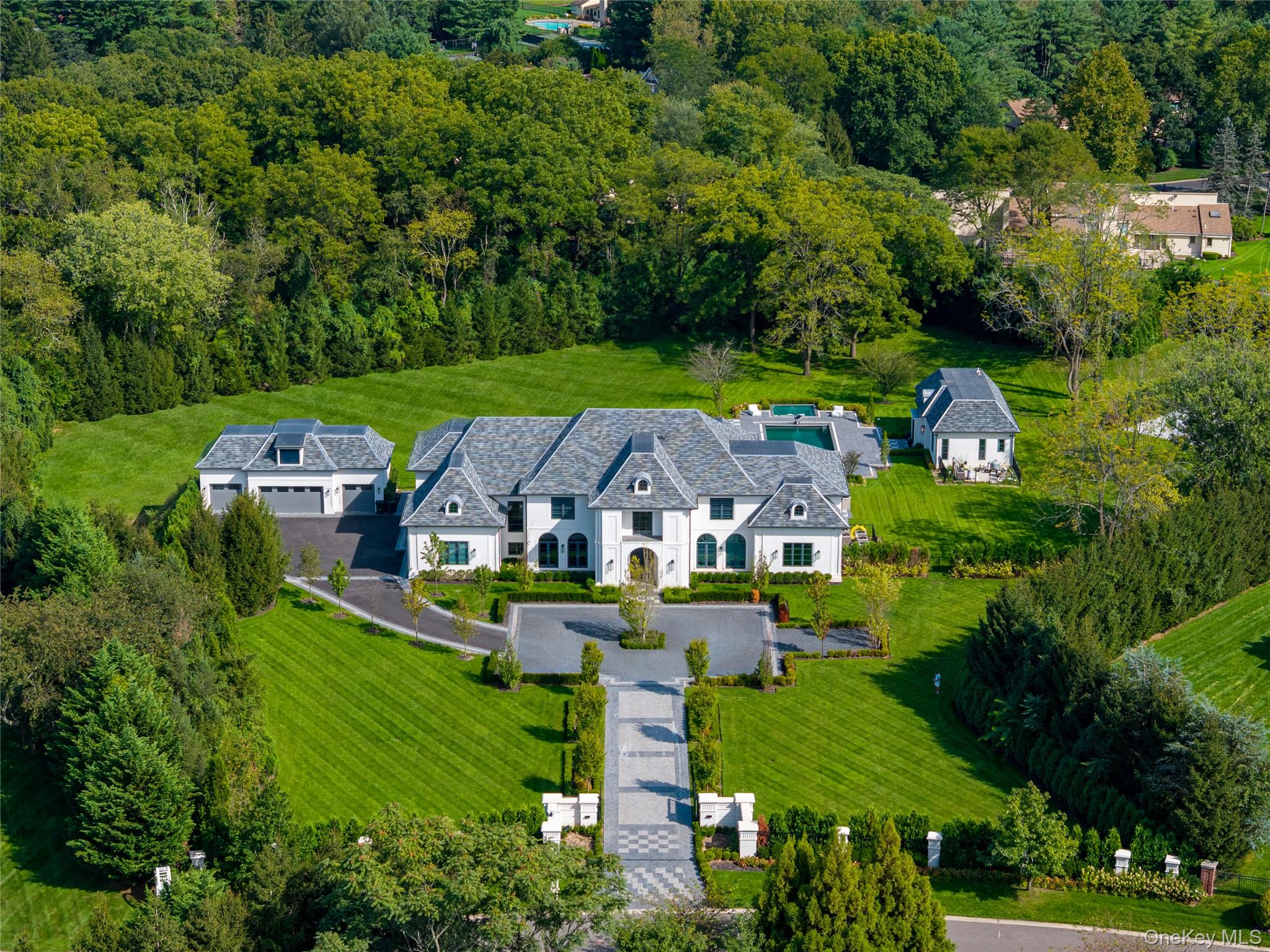 18 Evergreen Way