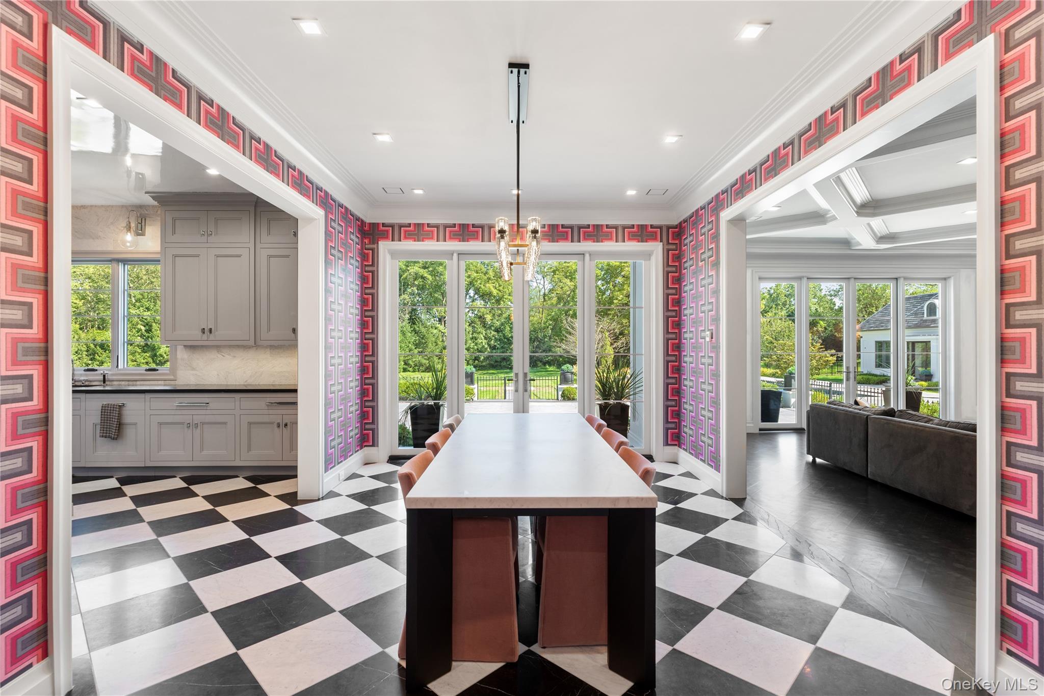18 Evergreen Way