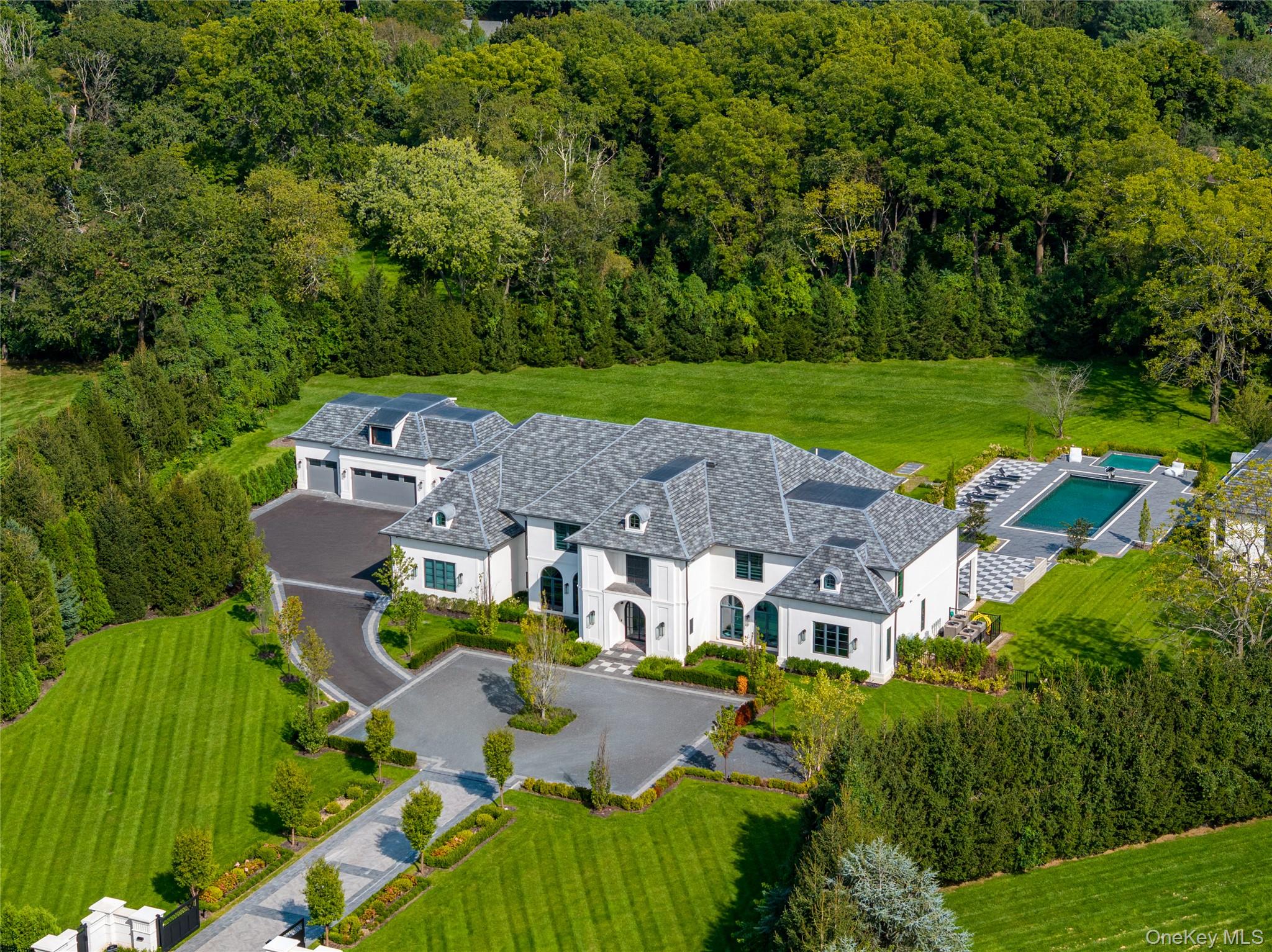 18 Evergreen Way