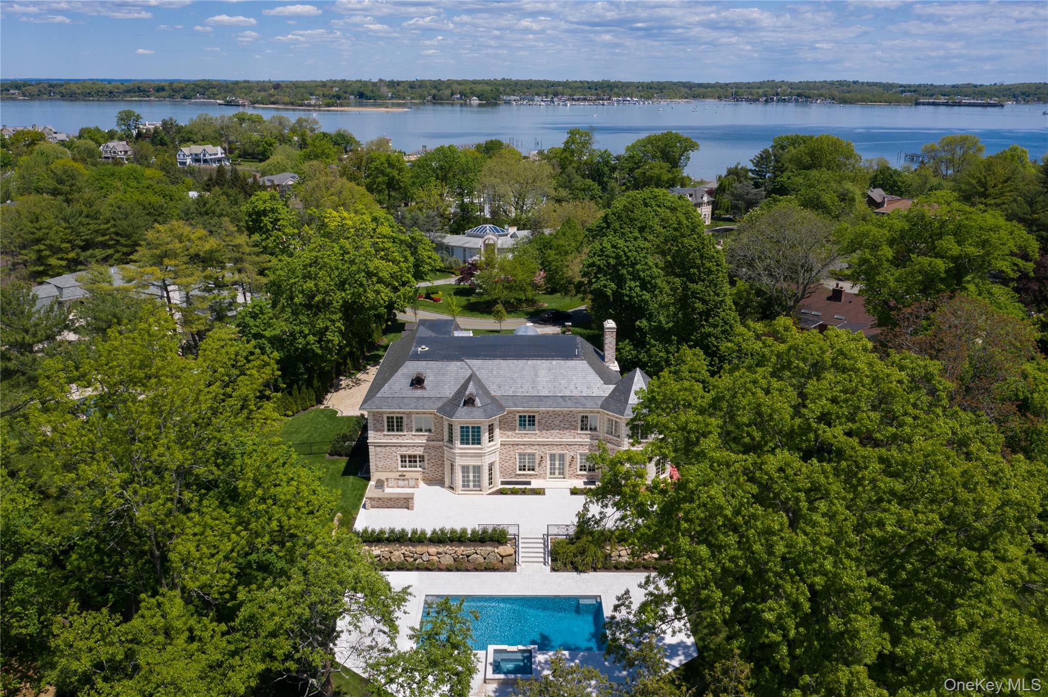 6 Foxwood Road