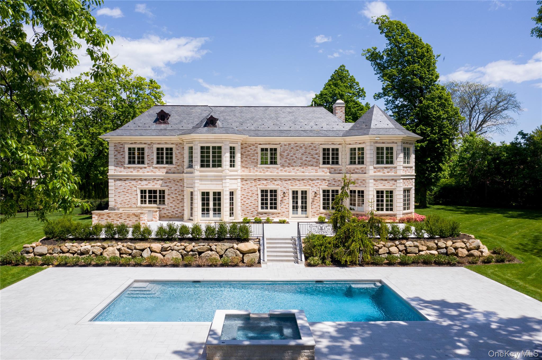 6 Foxwood Road