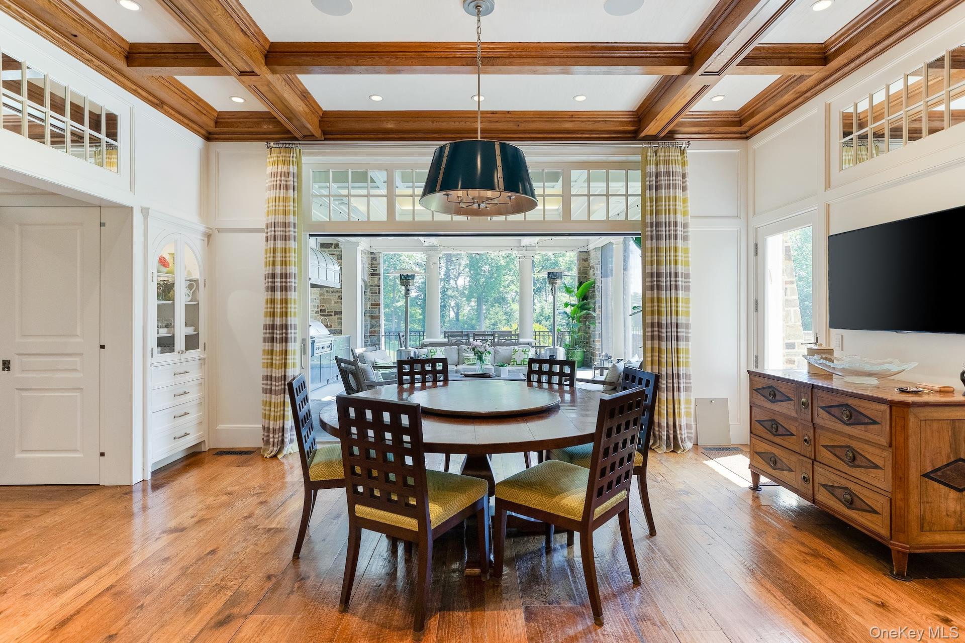 6 Spring Hill Lane