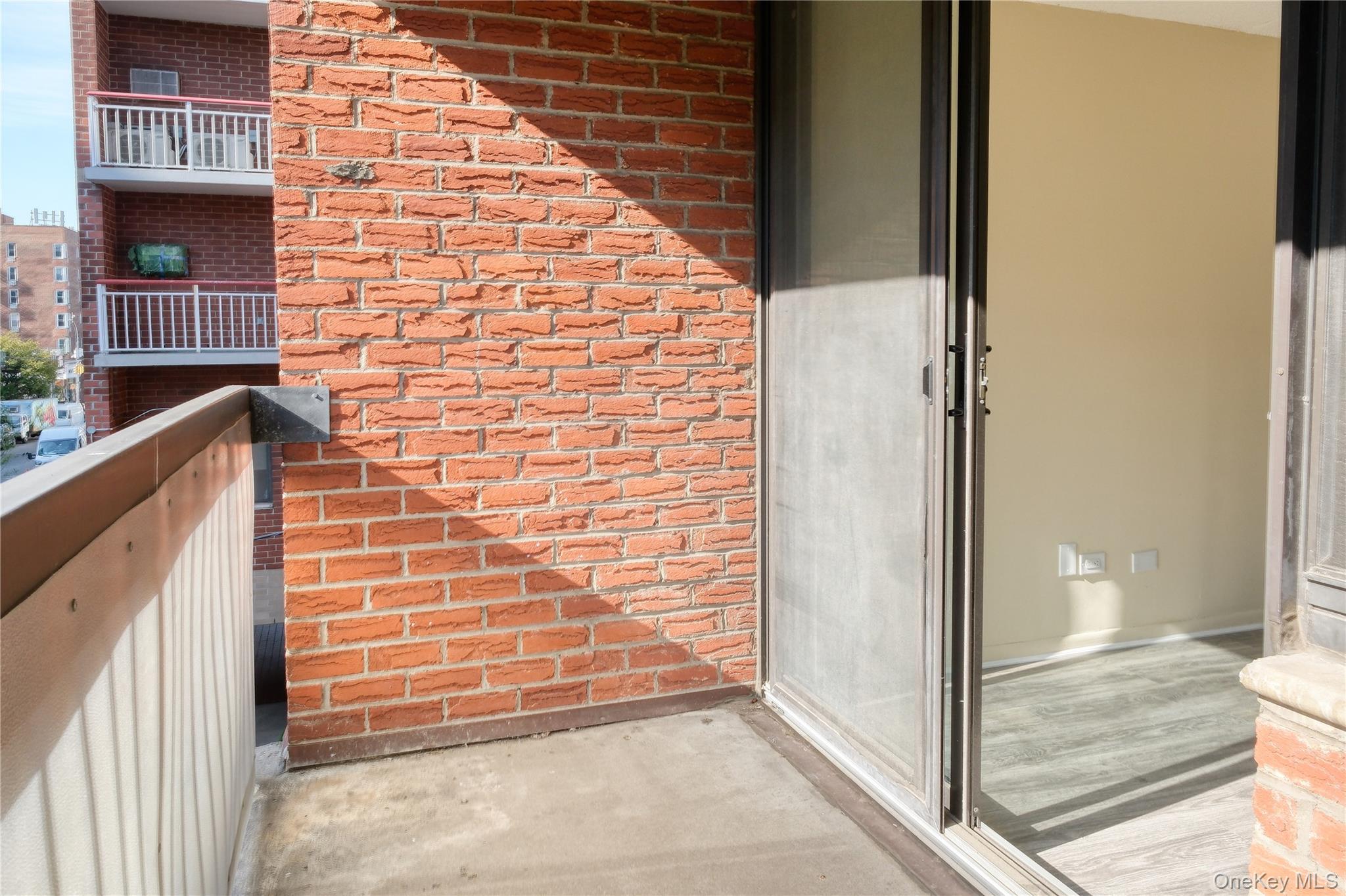 136-35 Maple Avenue Unit: 4E