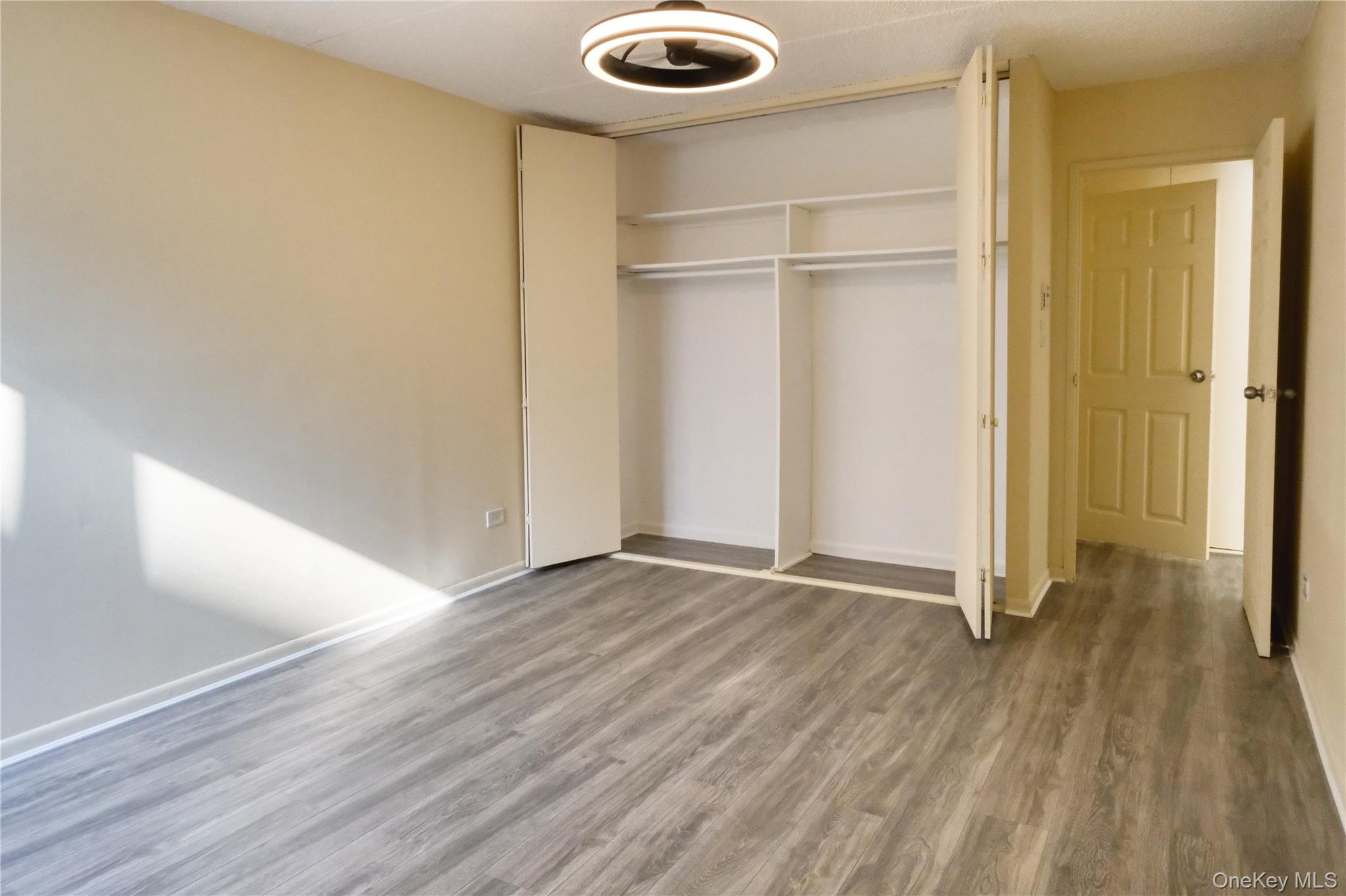 136-35 Maple Avenue Unit: 4E