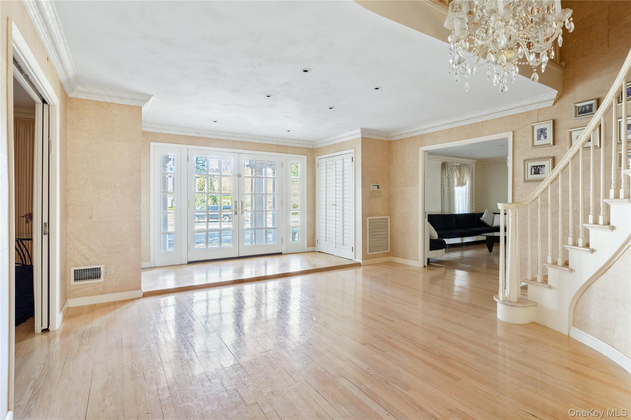 6 Longridge Lane