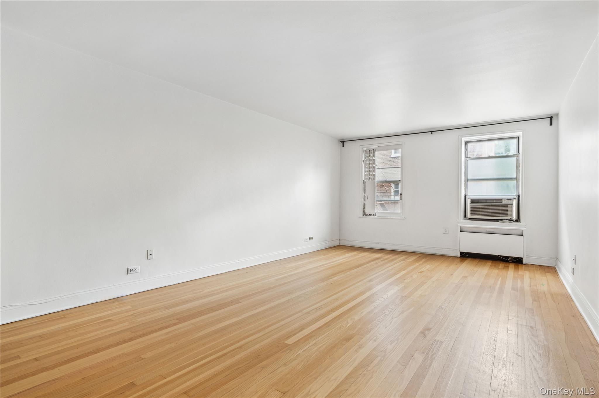 72-81 113th Streets Unit: 3V