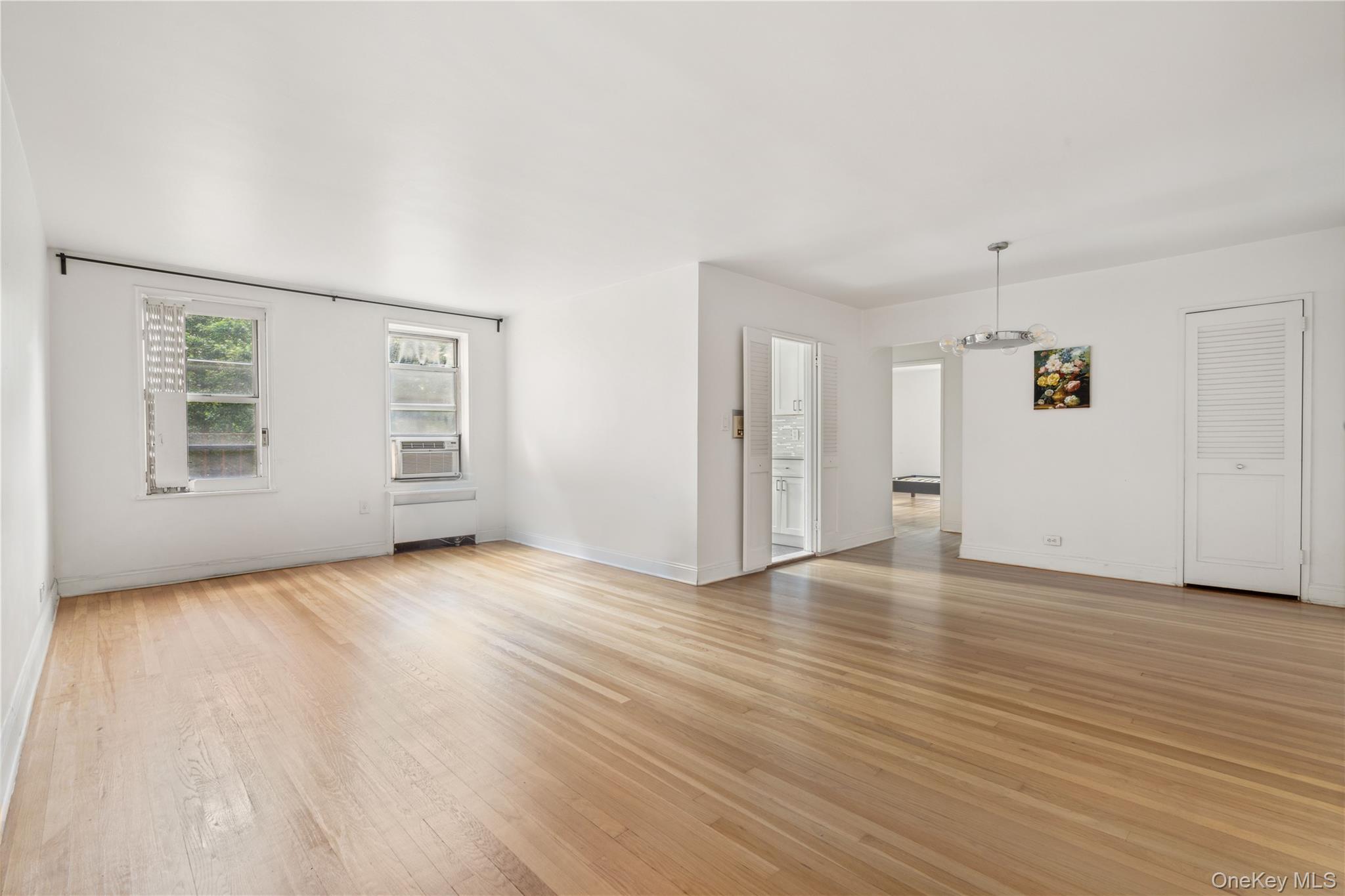 72-81 113th Streets Unit: 3V