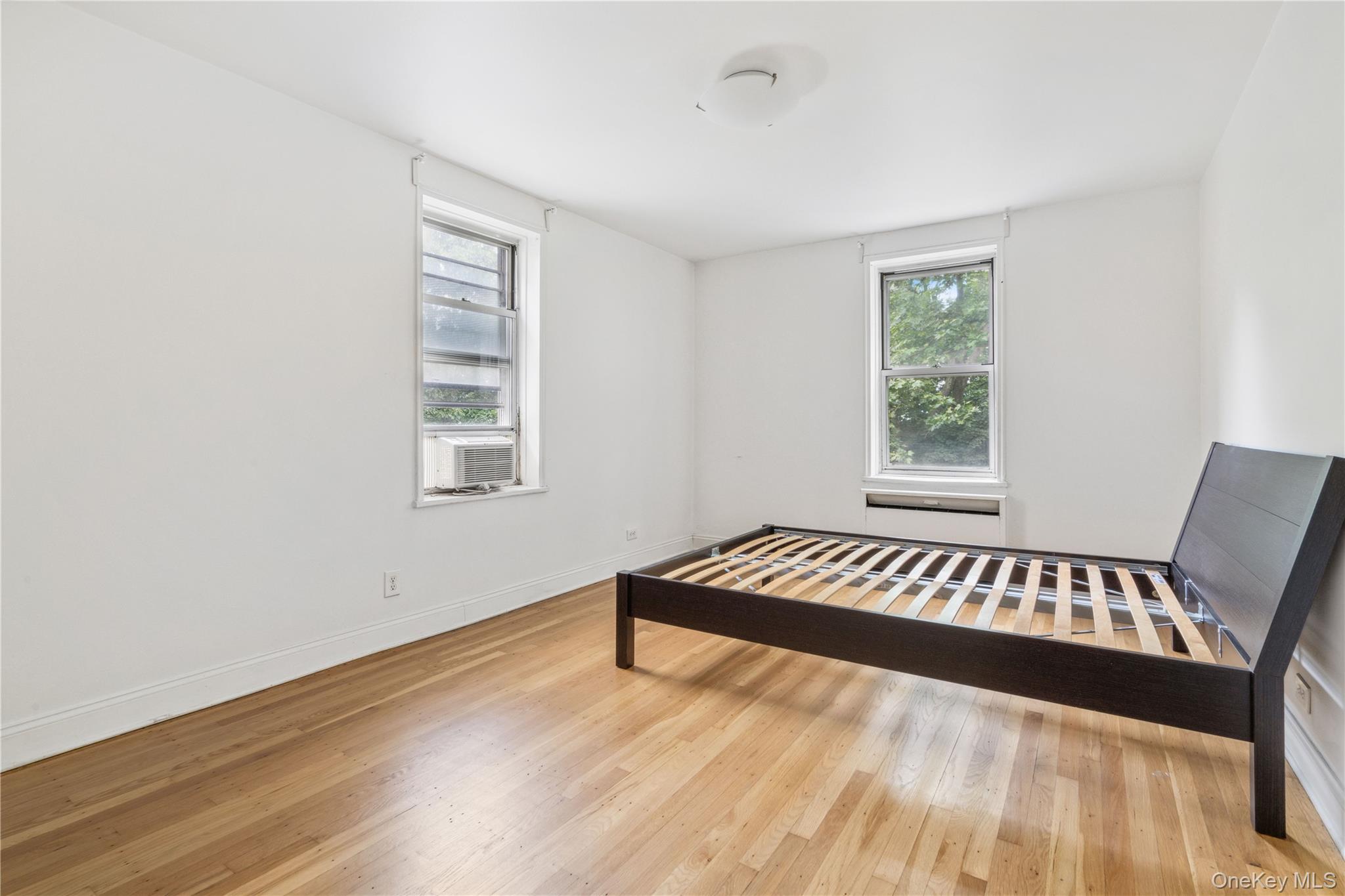 72-81 113th Streets Unit: 3V