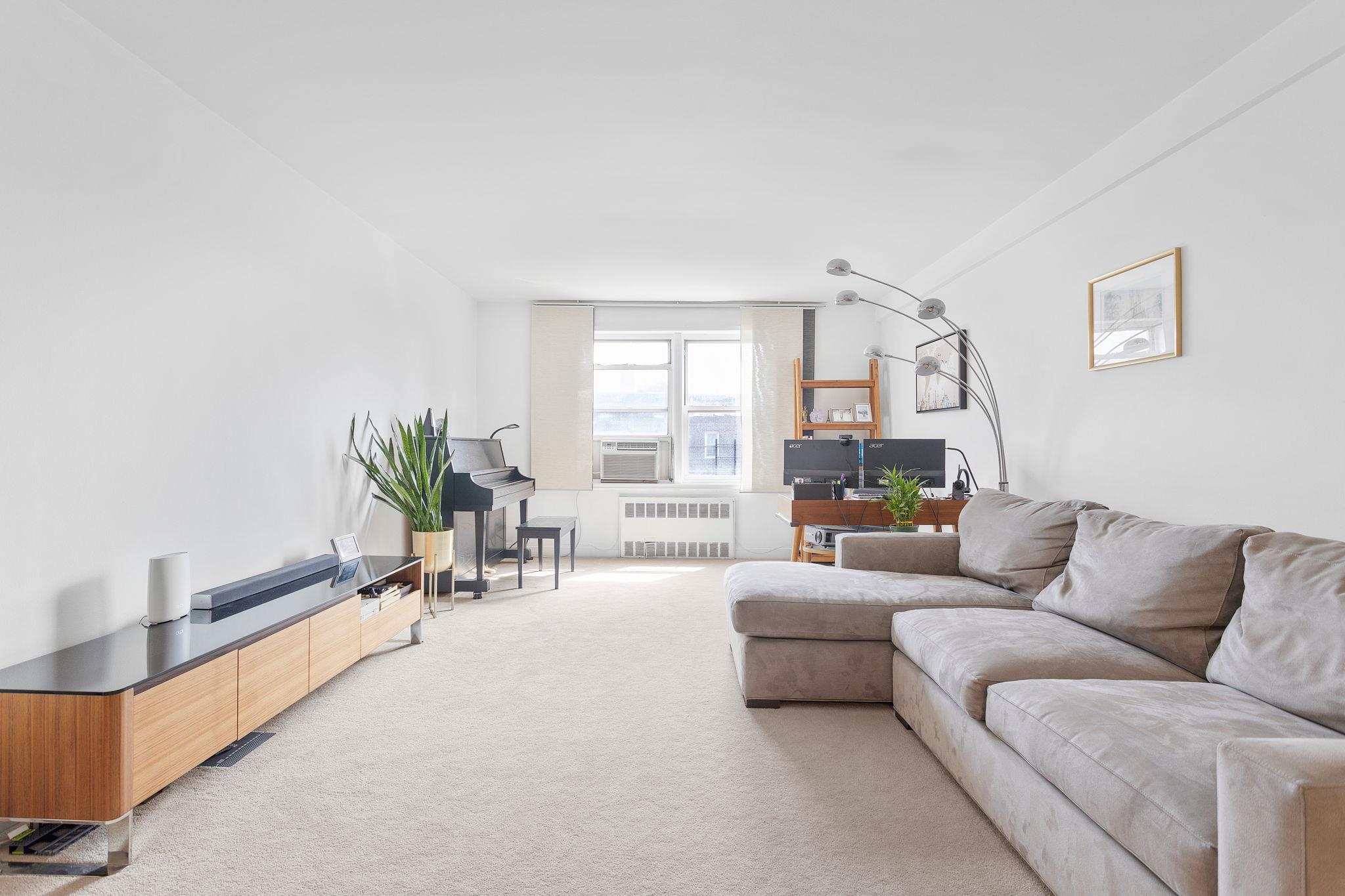 72-10 112 Street Unit: 6G