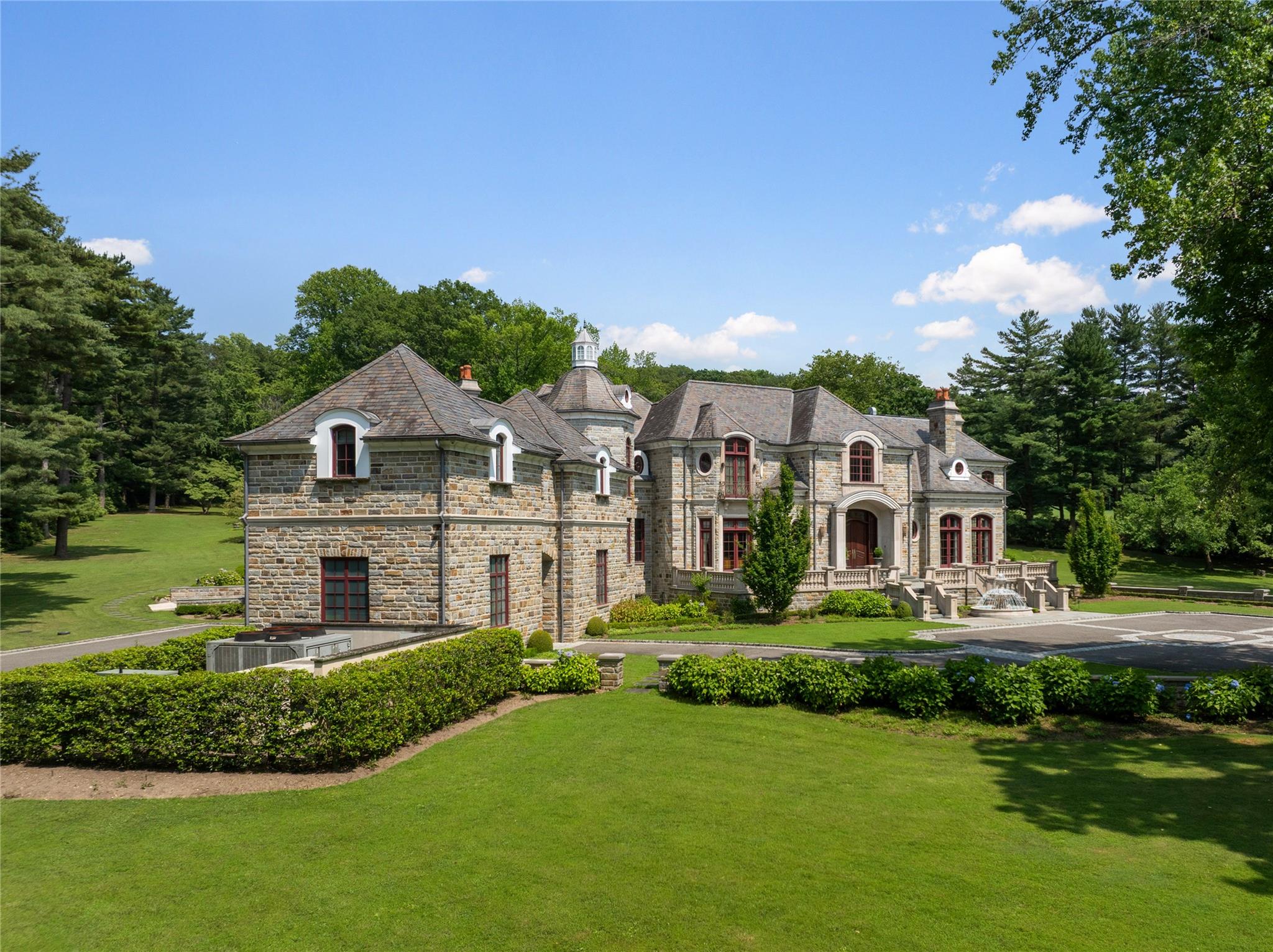 102 Horseshoe Road