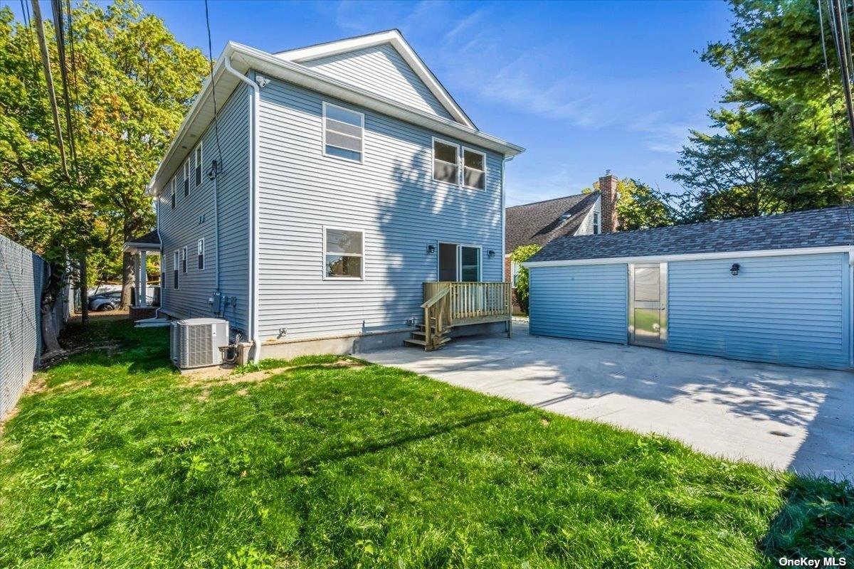 23 Flower Lane