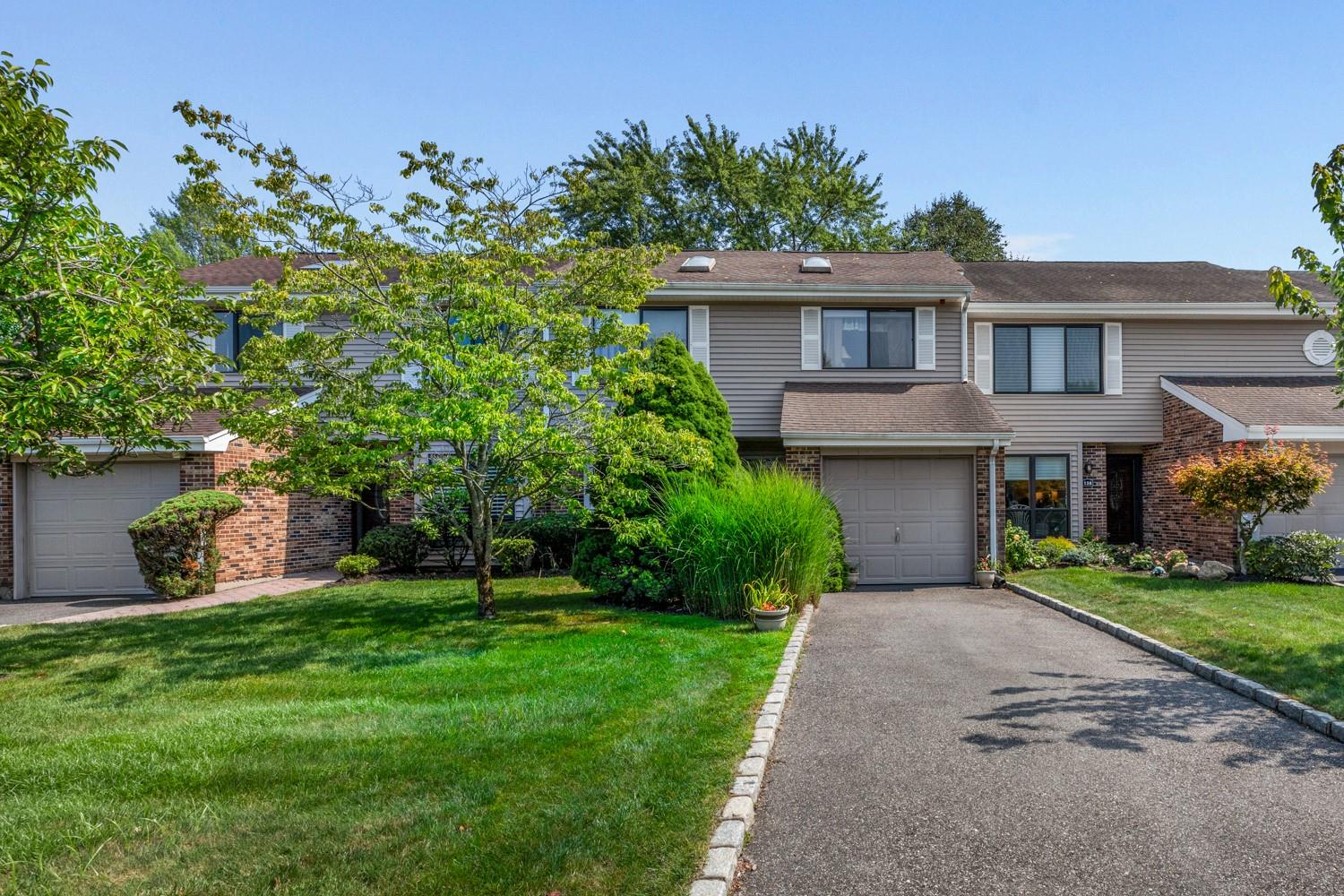 157 Hidden Ponds Circle