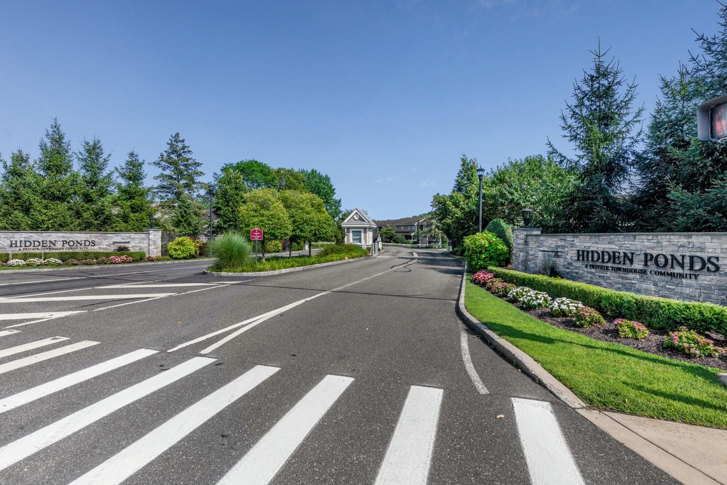 157 Hidden Ponds Circle