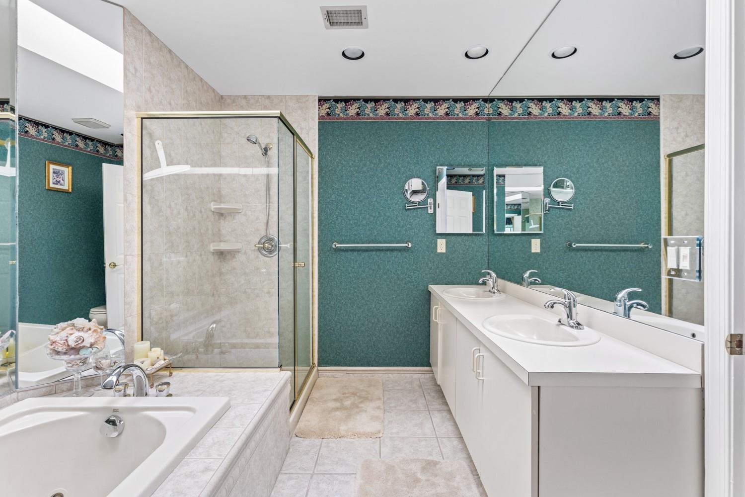 157 Hidden Ponds Circle