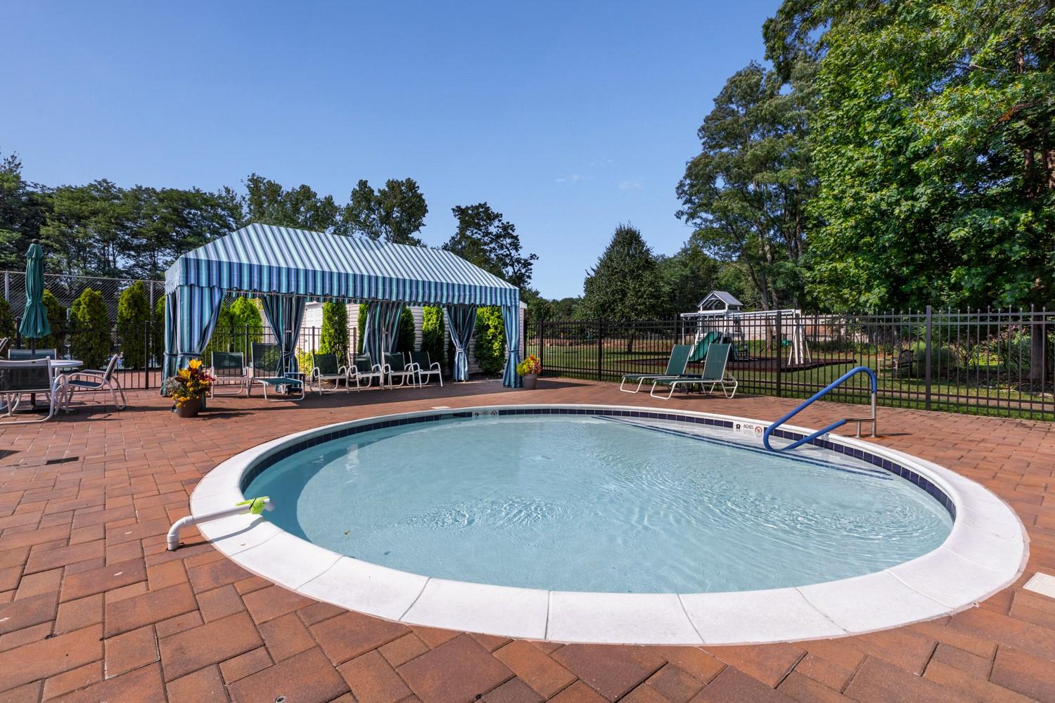 157 Hidden Ponds Circle