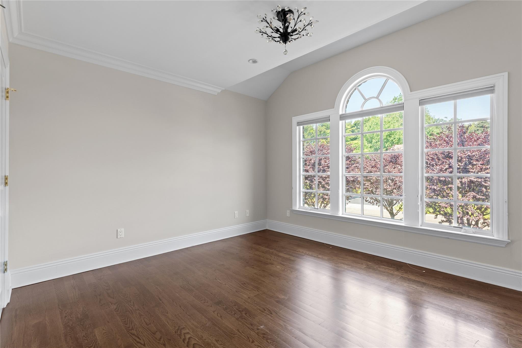 27 Hemlock Road