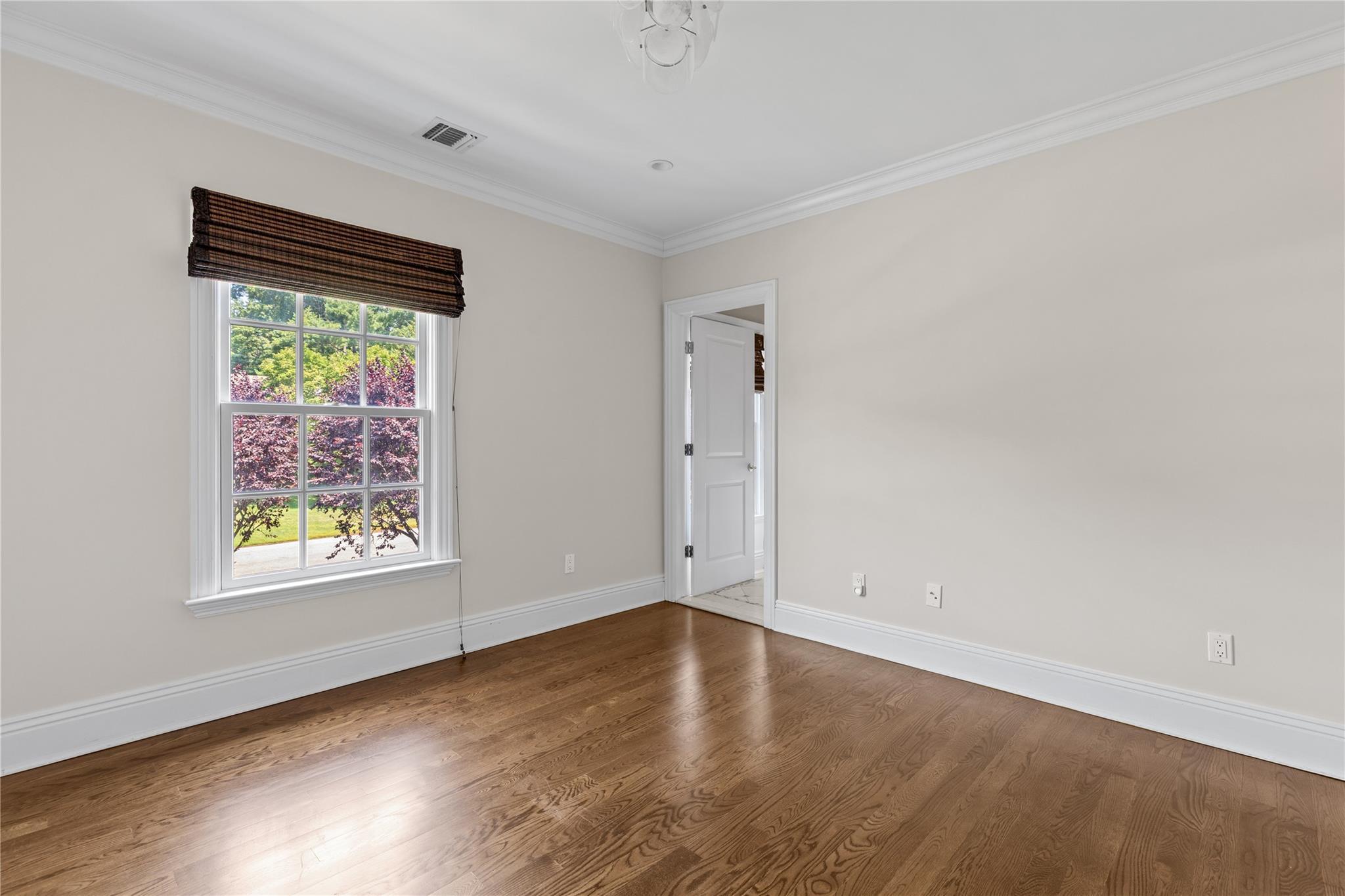27 Hemlock Road