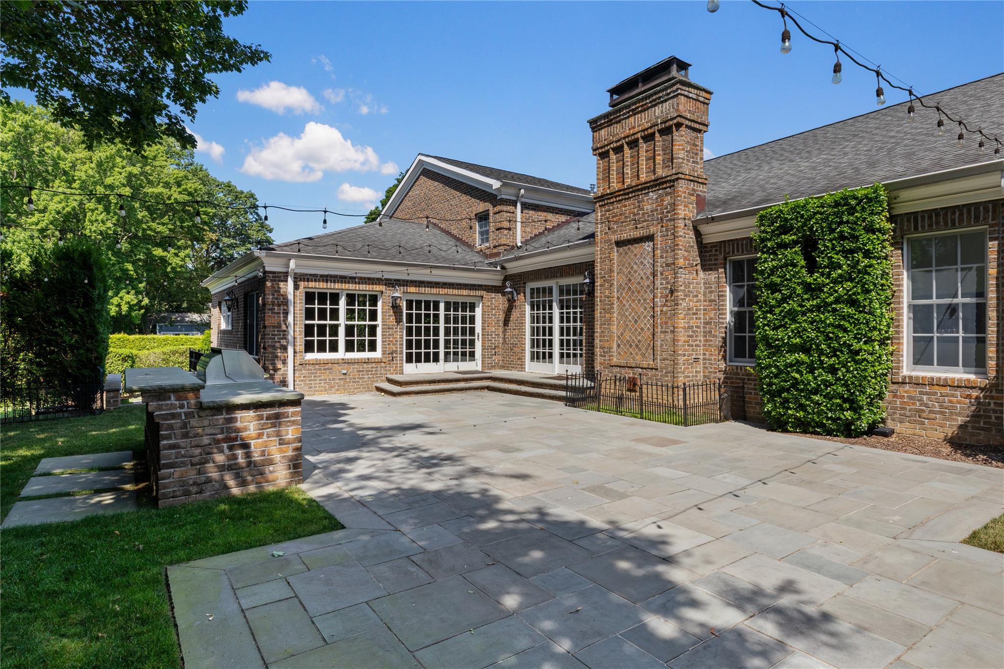 27 Hemlock Road
