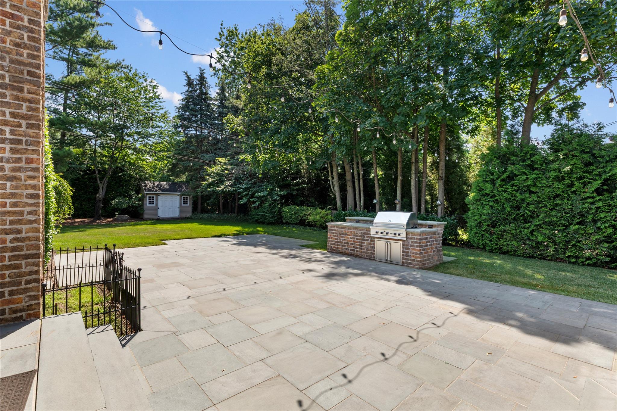 27 Hemlock Road