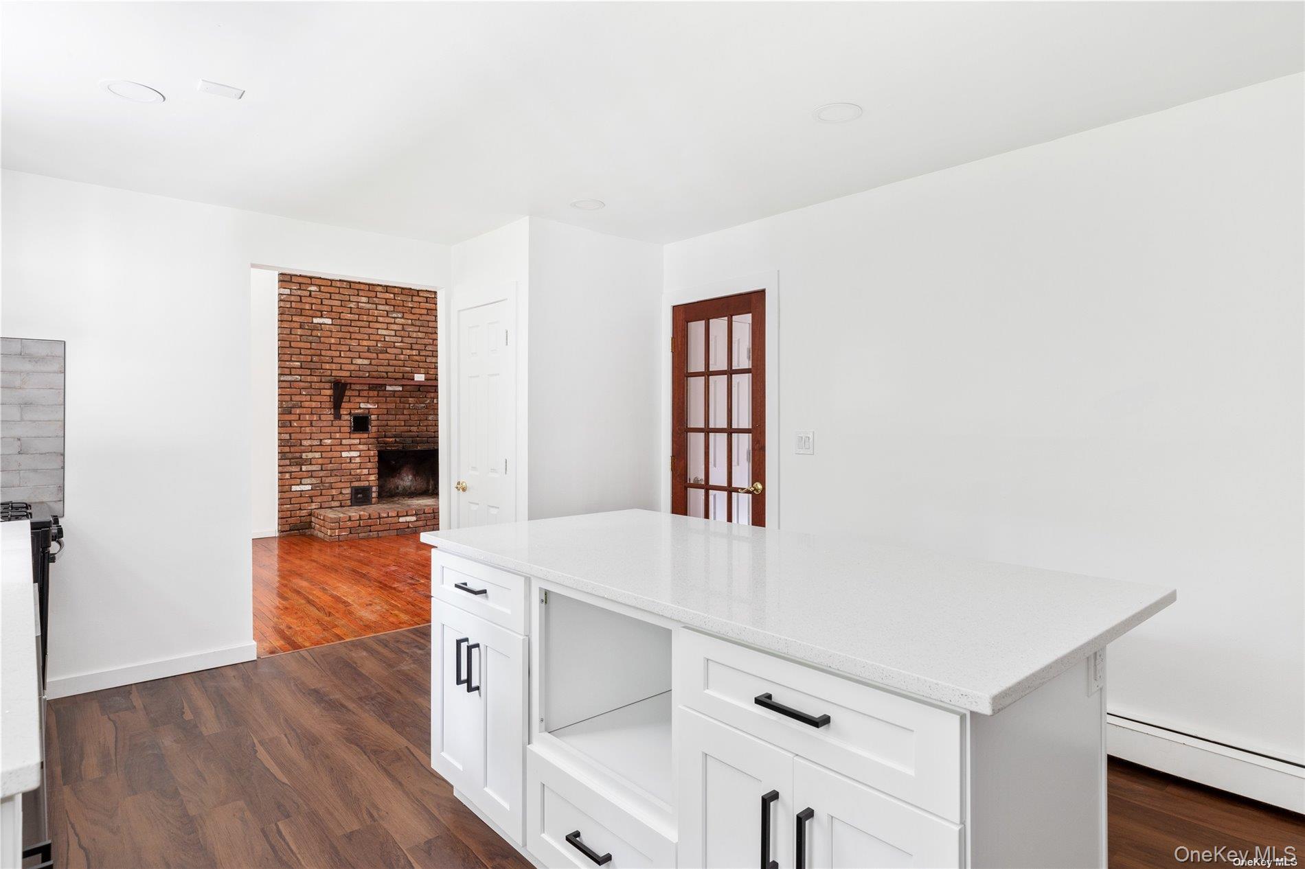 110 E Bartlett Road