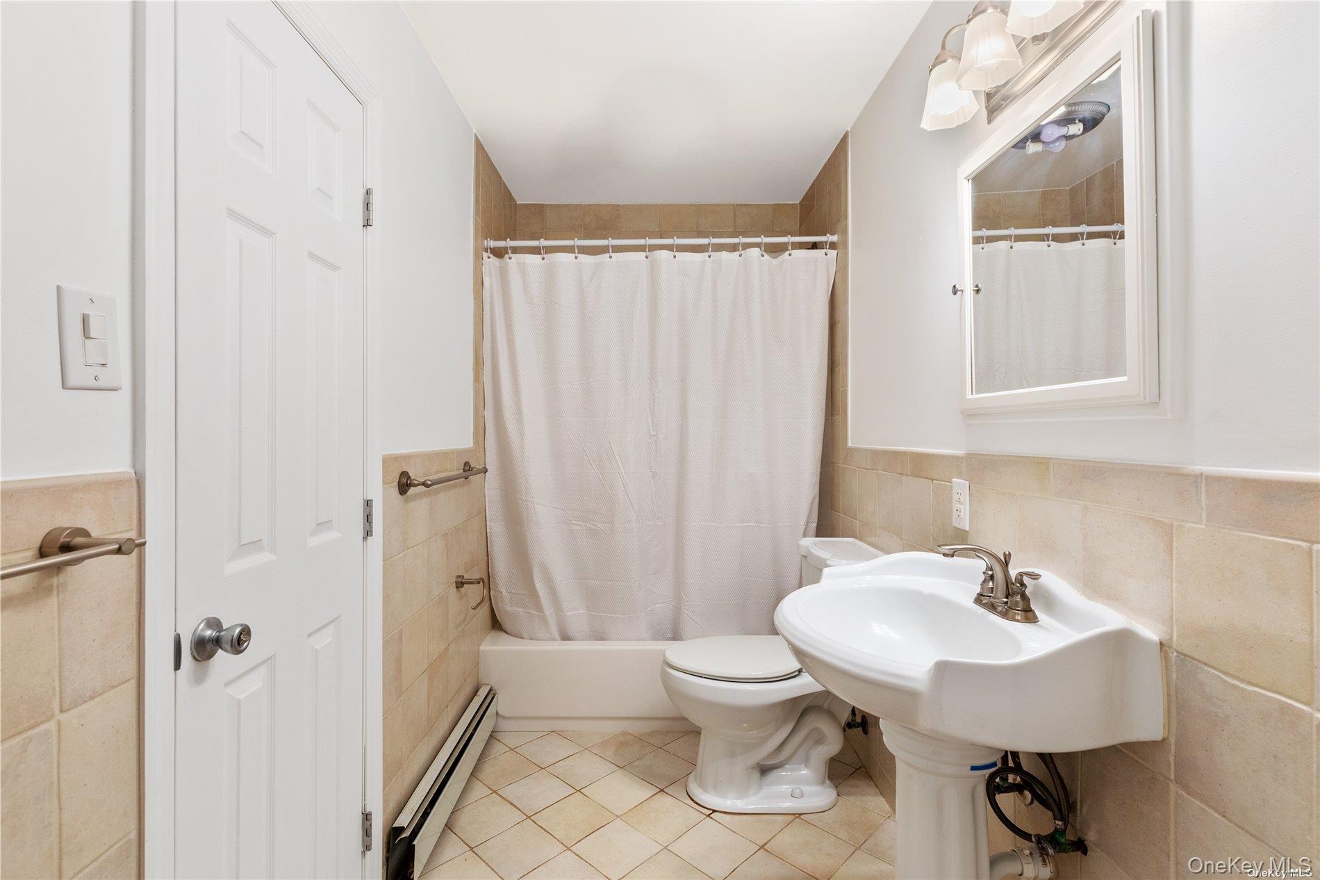 110 E Bartlett Road