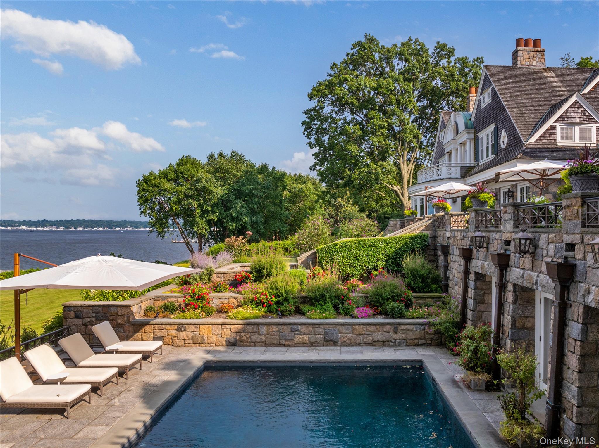 227 Dock Lane